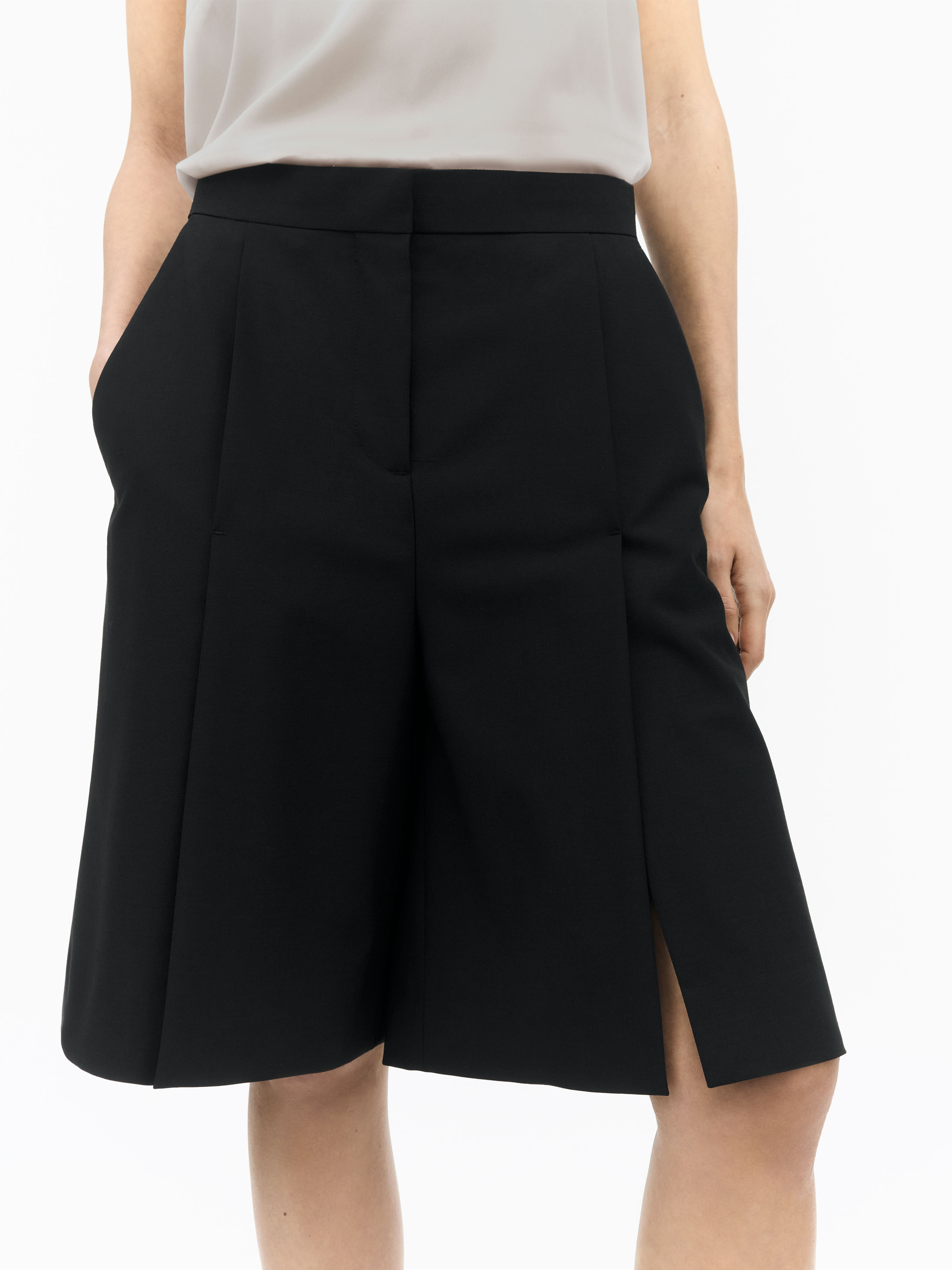 Sede Tailored Svarta shorts i ullblandning | Tiger Of Sweden