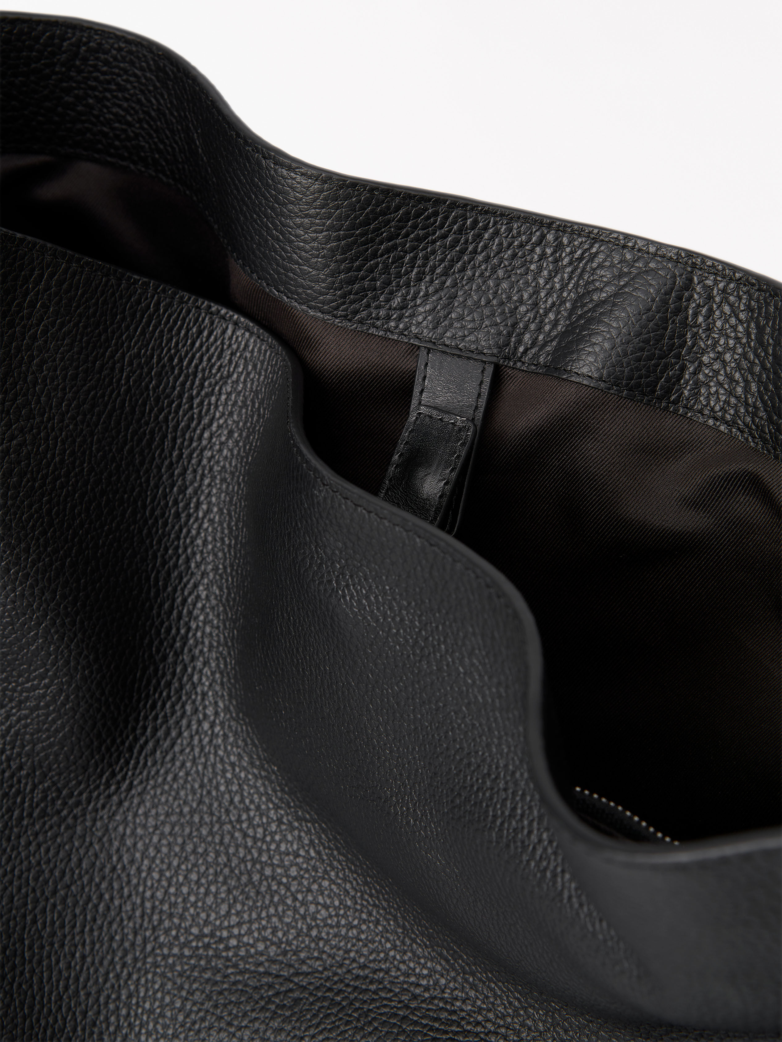 Foru Grainy Leather Bag 