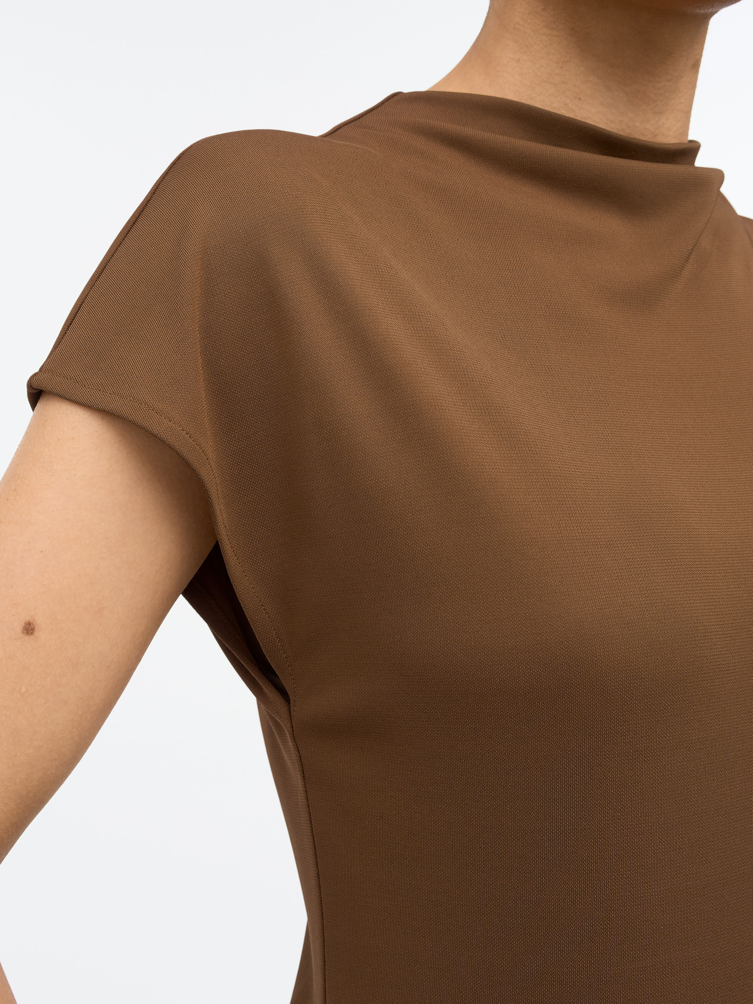 Alitta Slim Cap-Sleeve Top