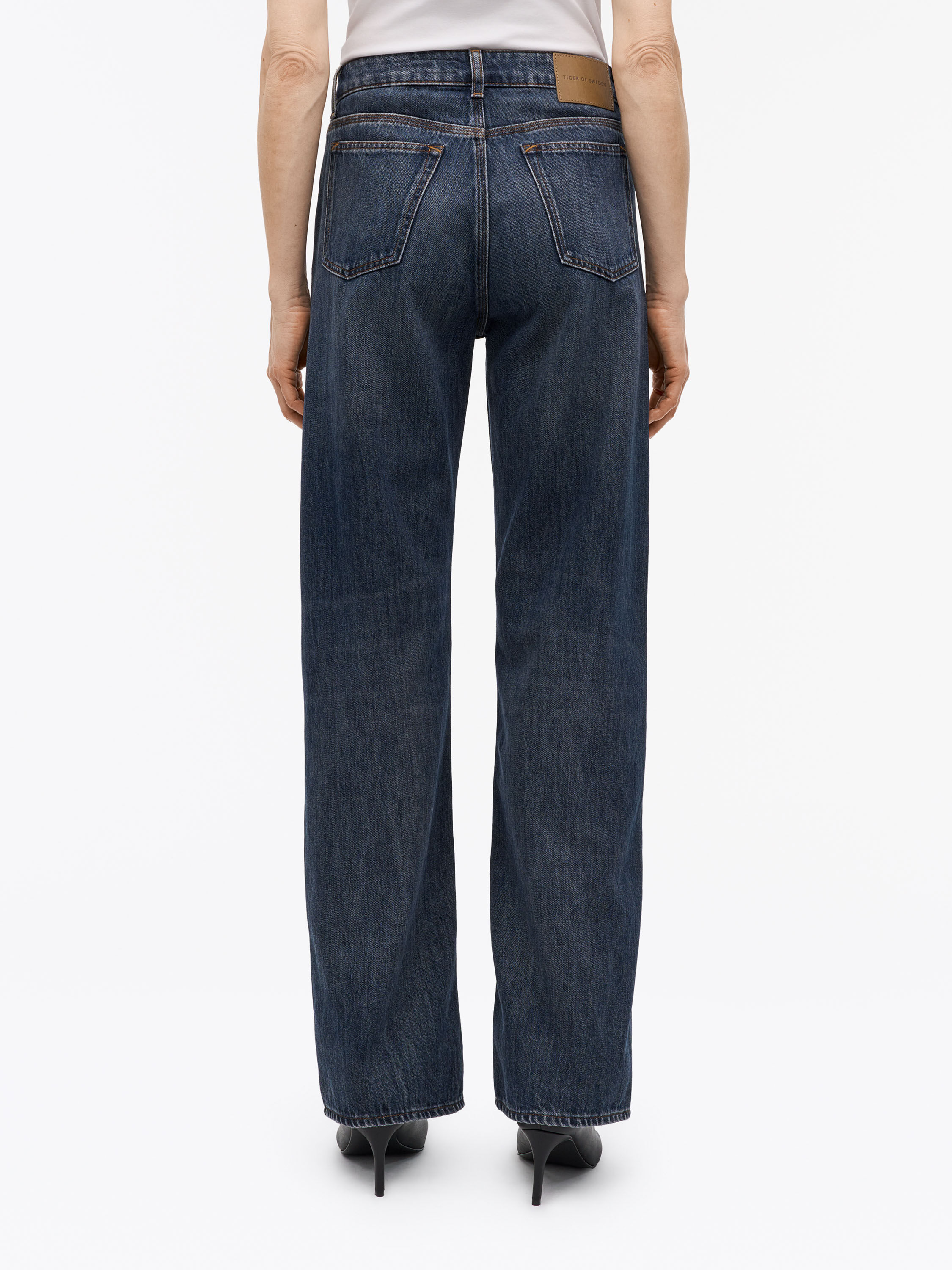 Milis Nano Mid-Rise Jeans