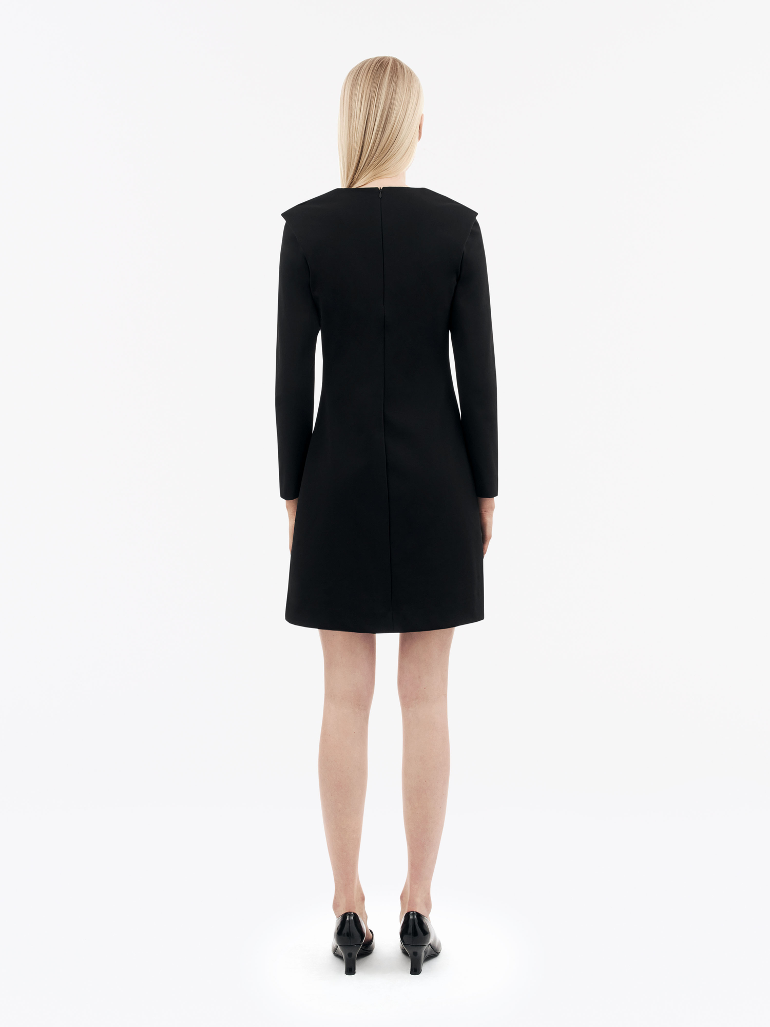 Robe Aleksa