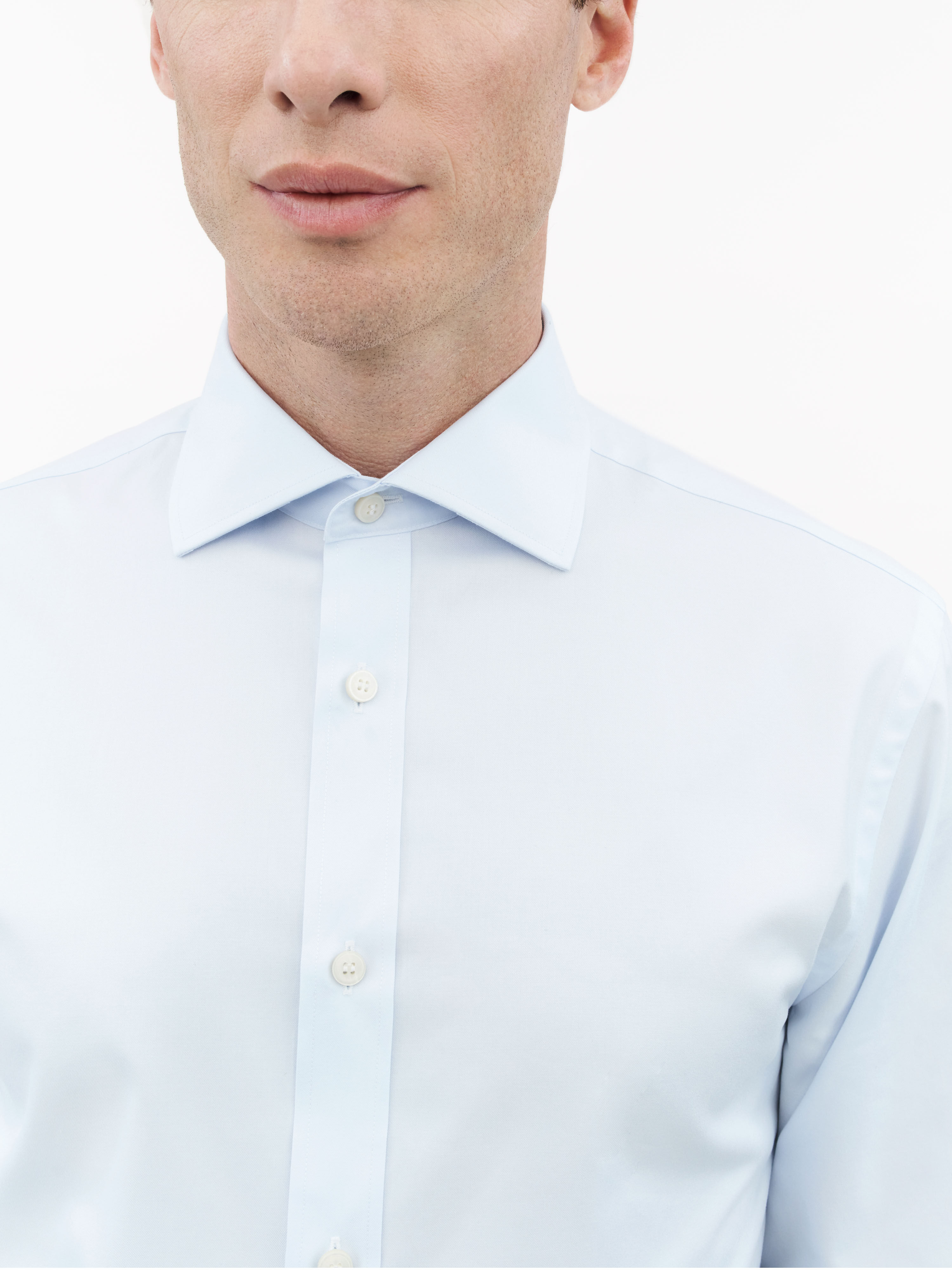Adley C Cutaway Collar Shirt