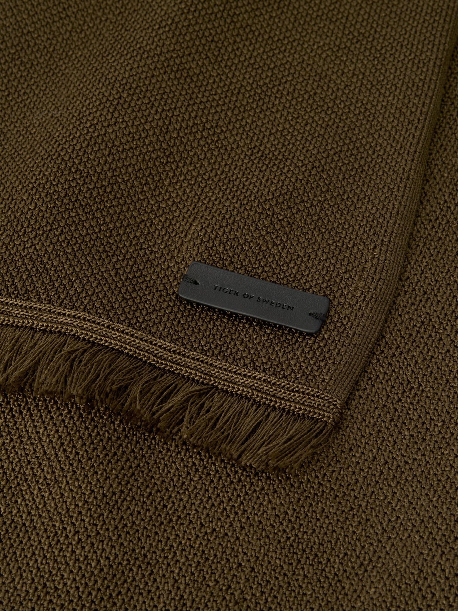 Texto Knitted Scarf