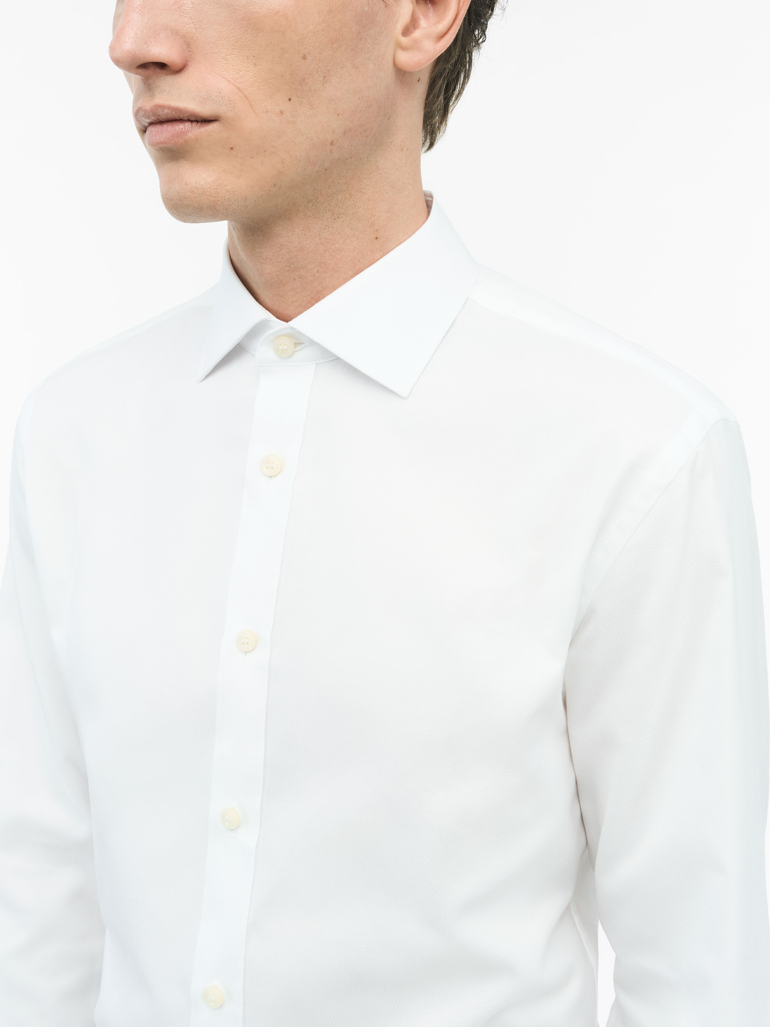 Adley C Cutaway Collar Shirt