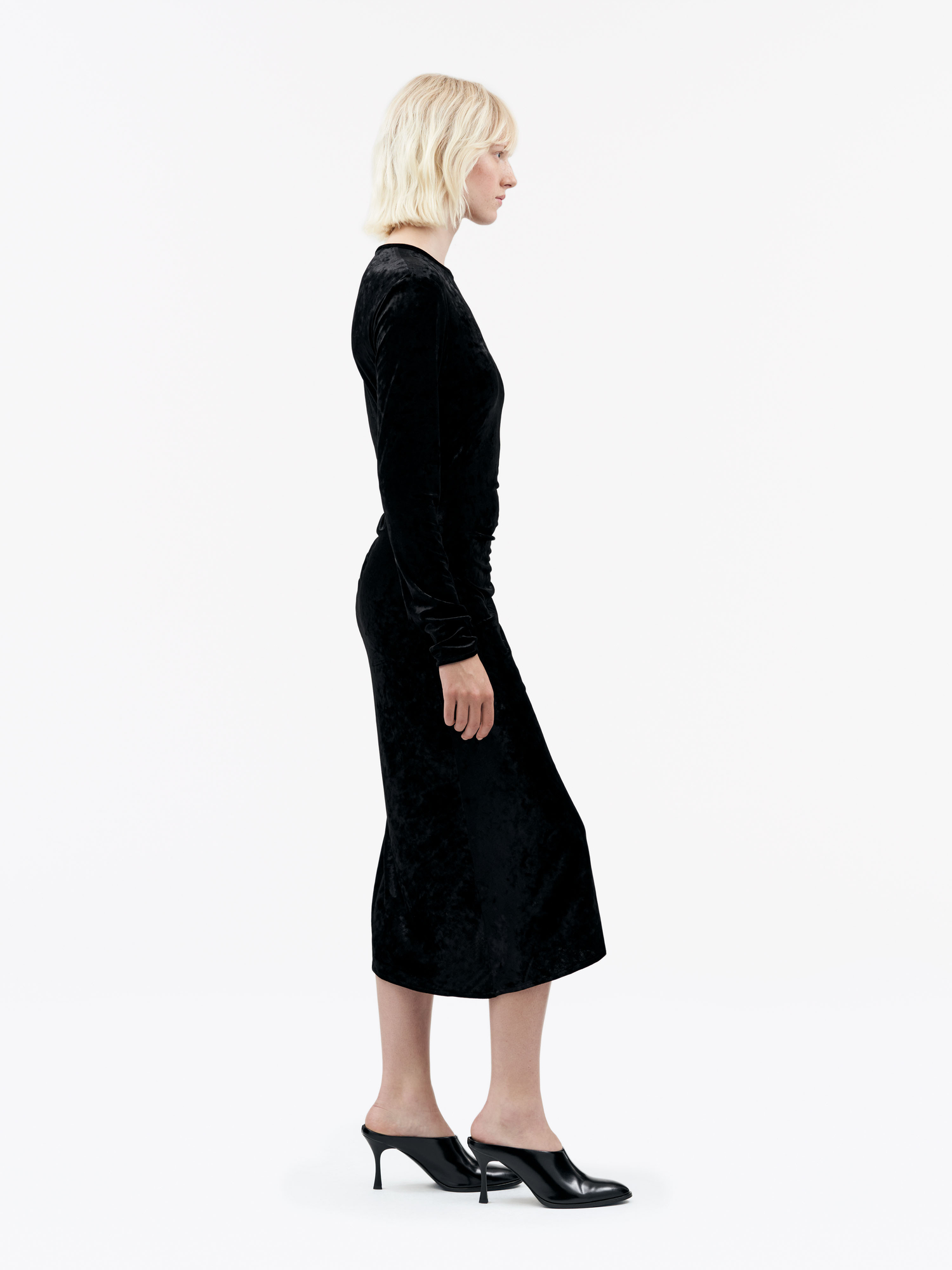 Ivoa Kleid