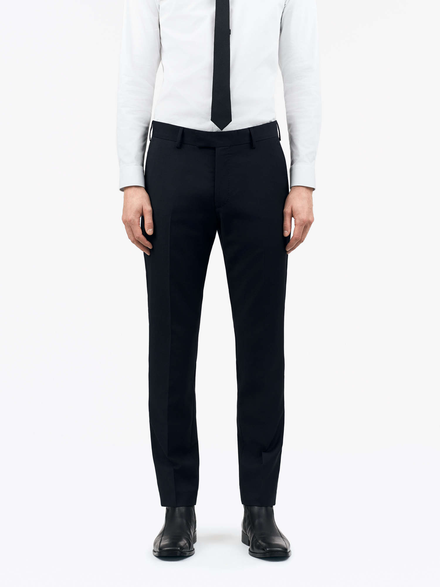 Justin Suit