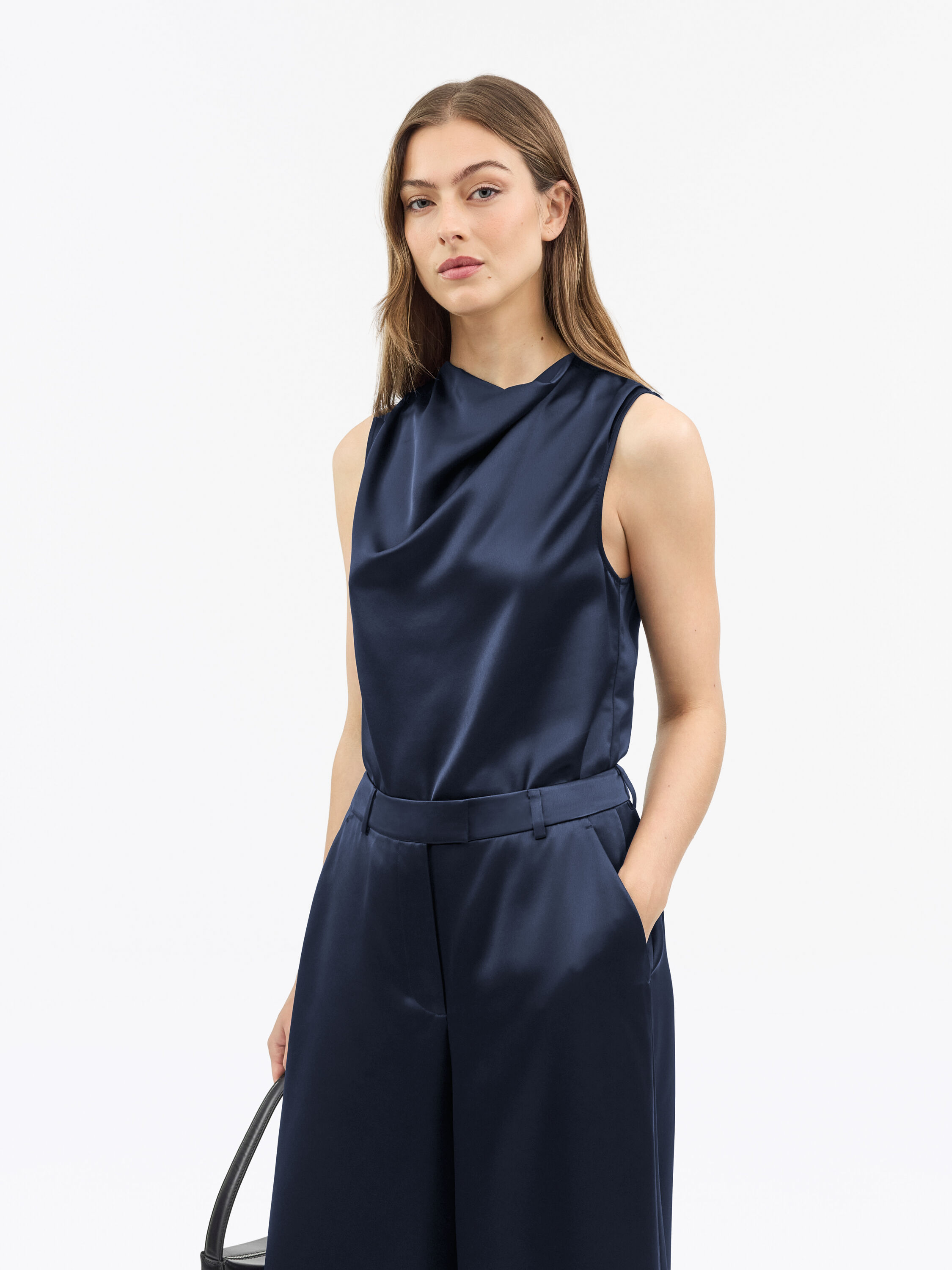 Haut Drap&eacute; en Satin Lian