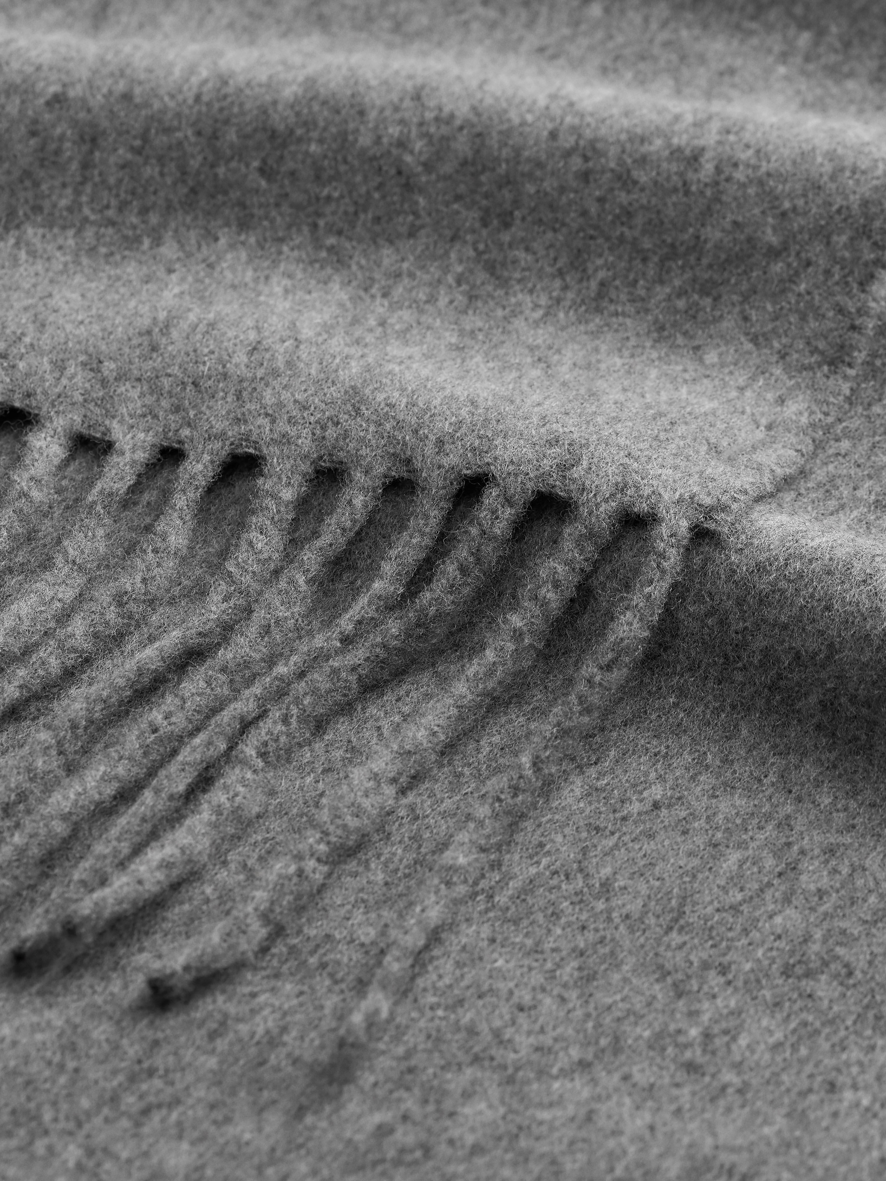 Sylan Classic Wool Scarf