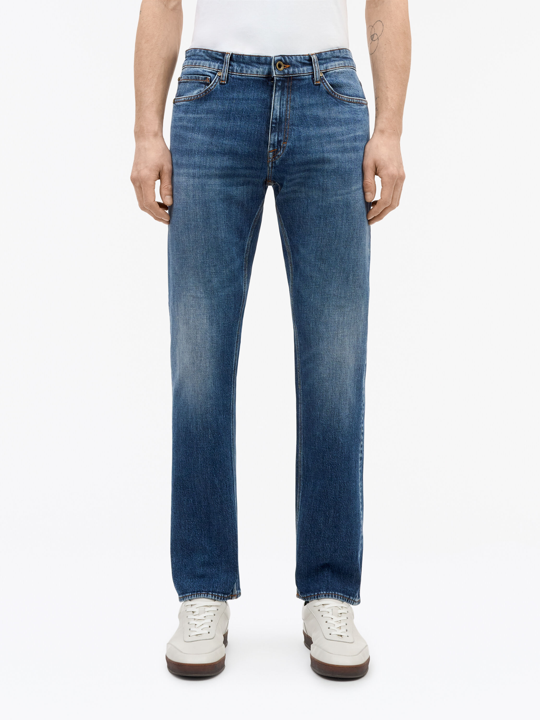 Des Mid-Rise Jeans