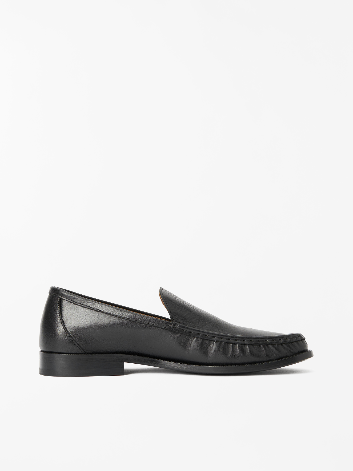 Molis Shoes