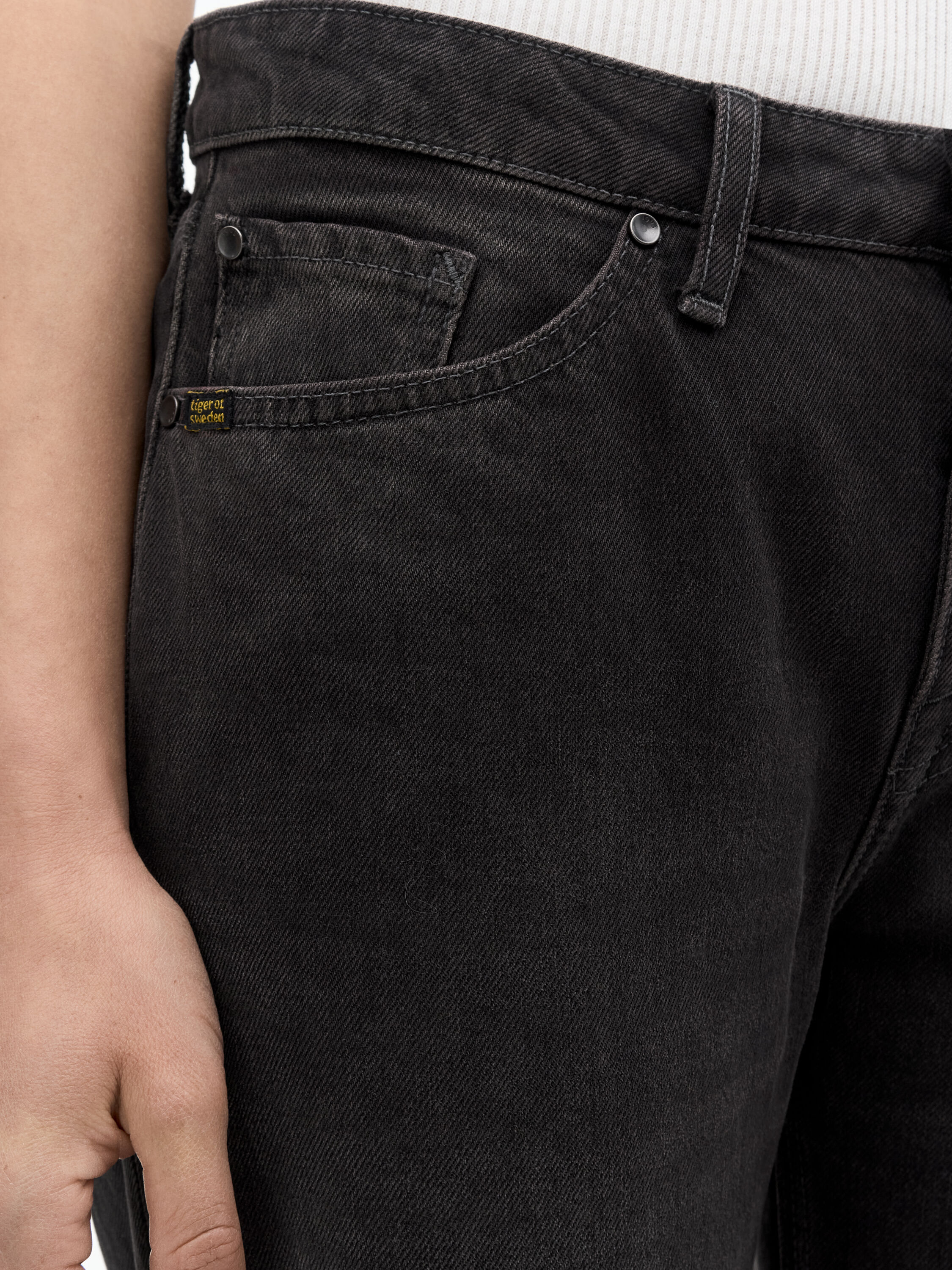 Kinne Tundra Relaxed-Fit Jeans