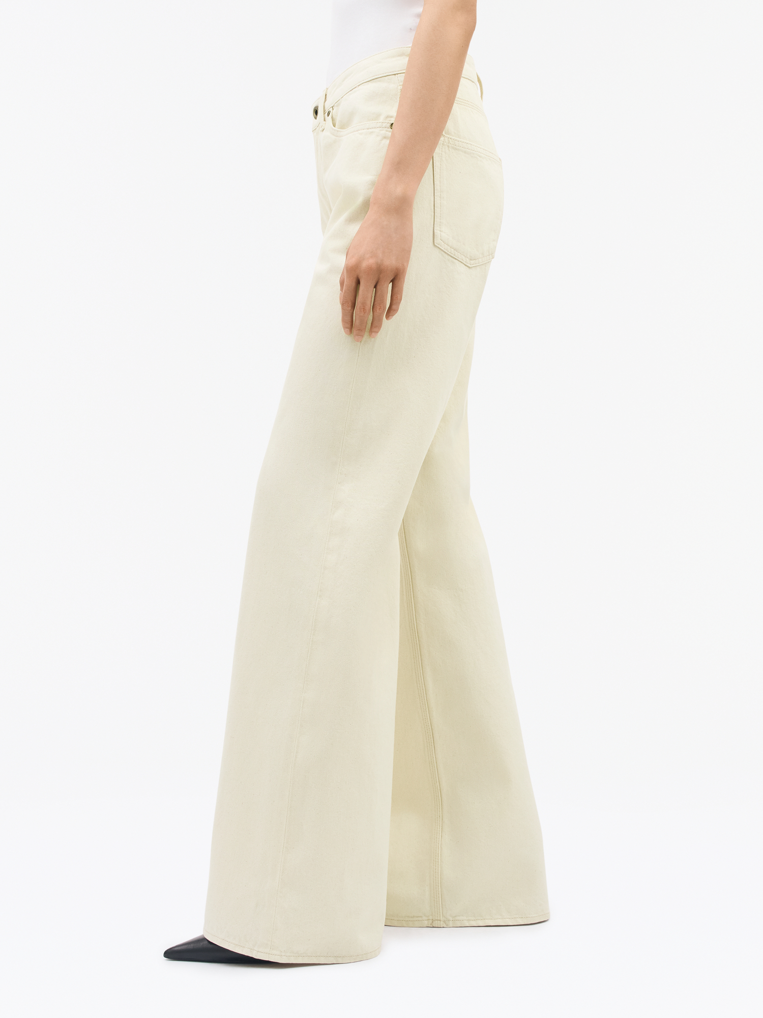 Kinne Relaxed Flare Jeans