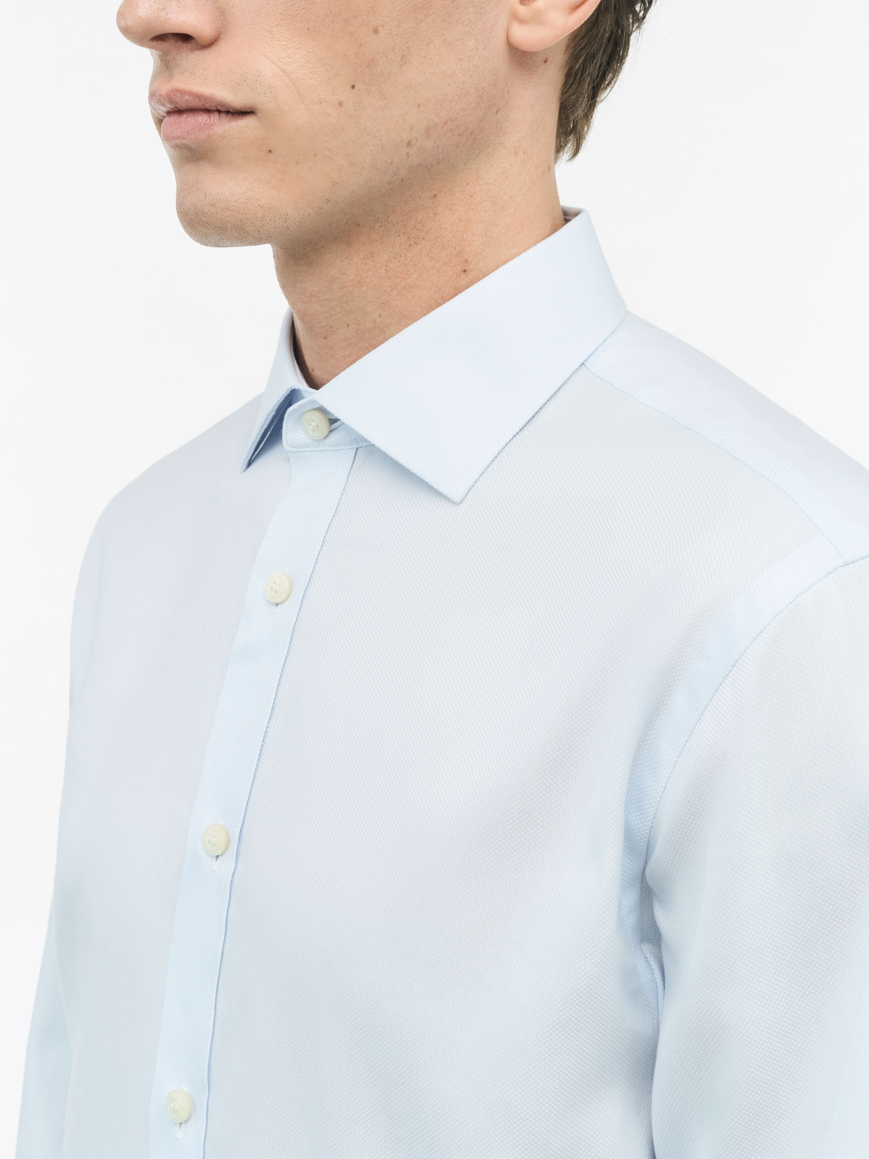 Adley C Cutaway Collar Shirt