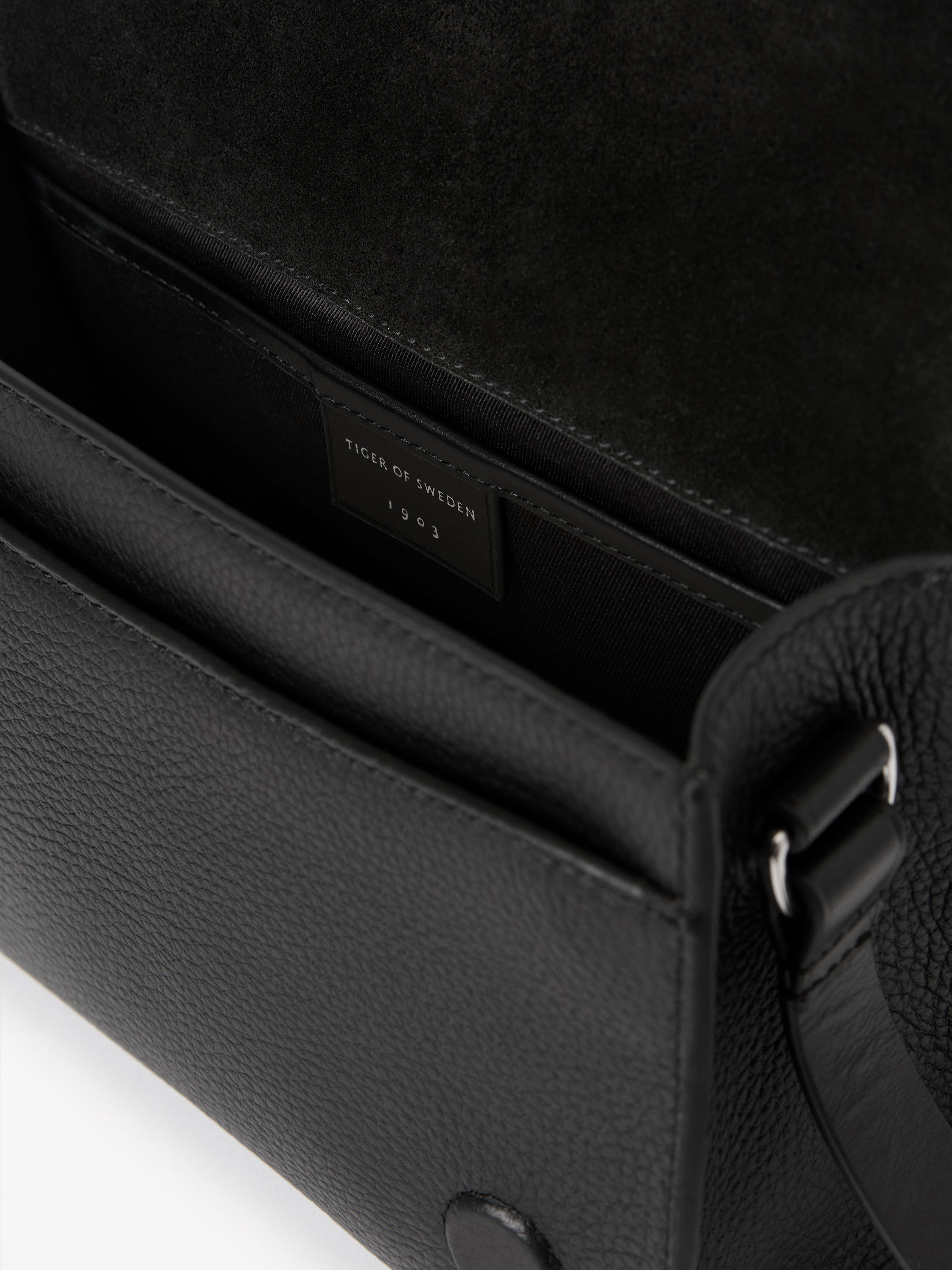 Sonti Crossbody Leather Bag