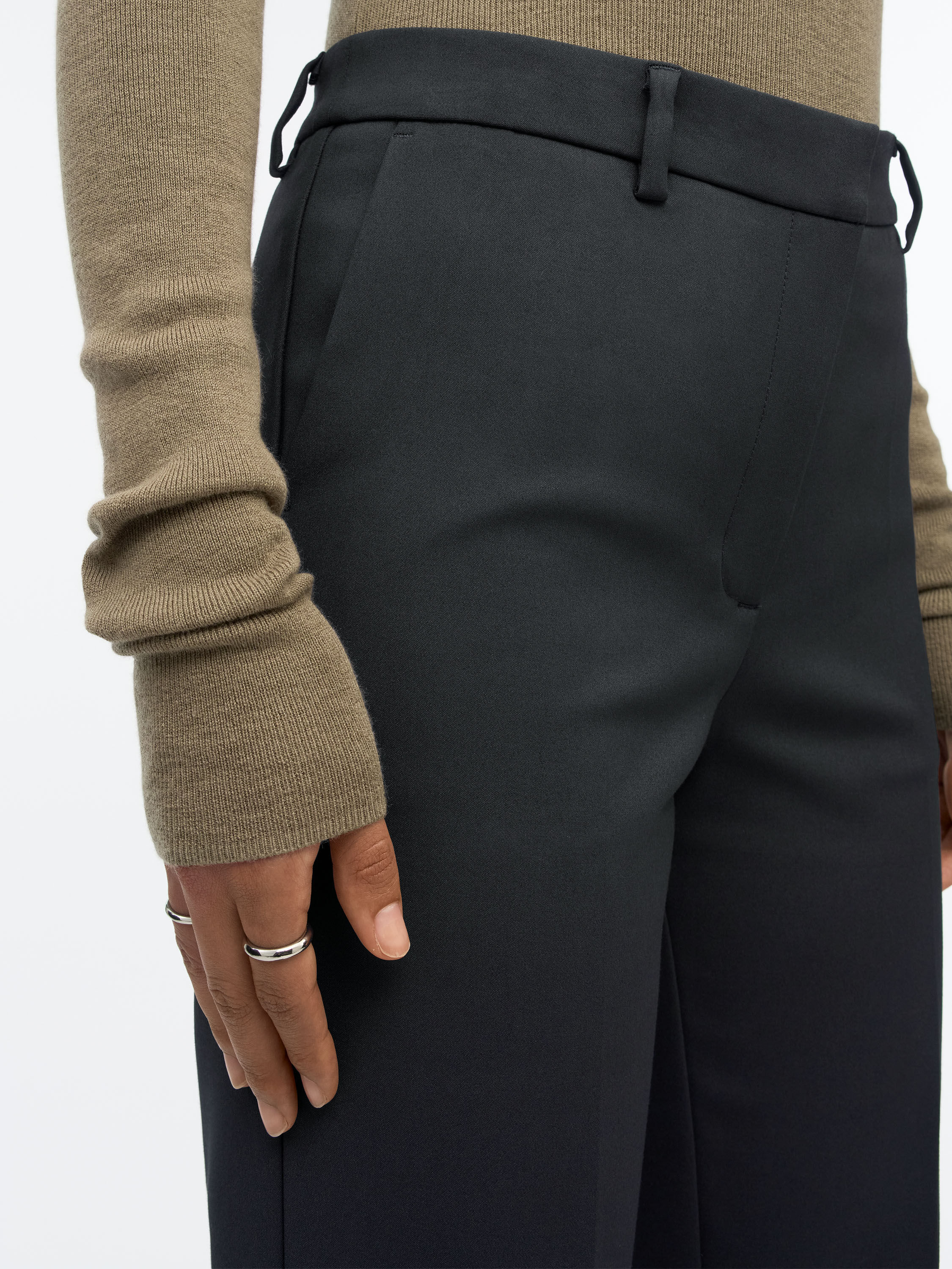 Noowa Slim-Fit Trousers