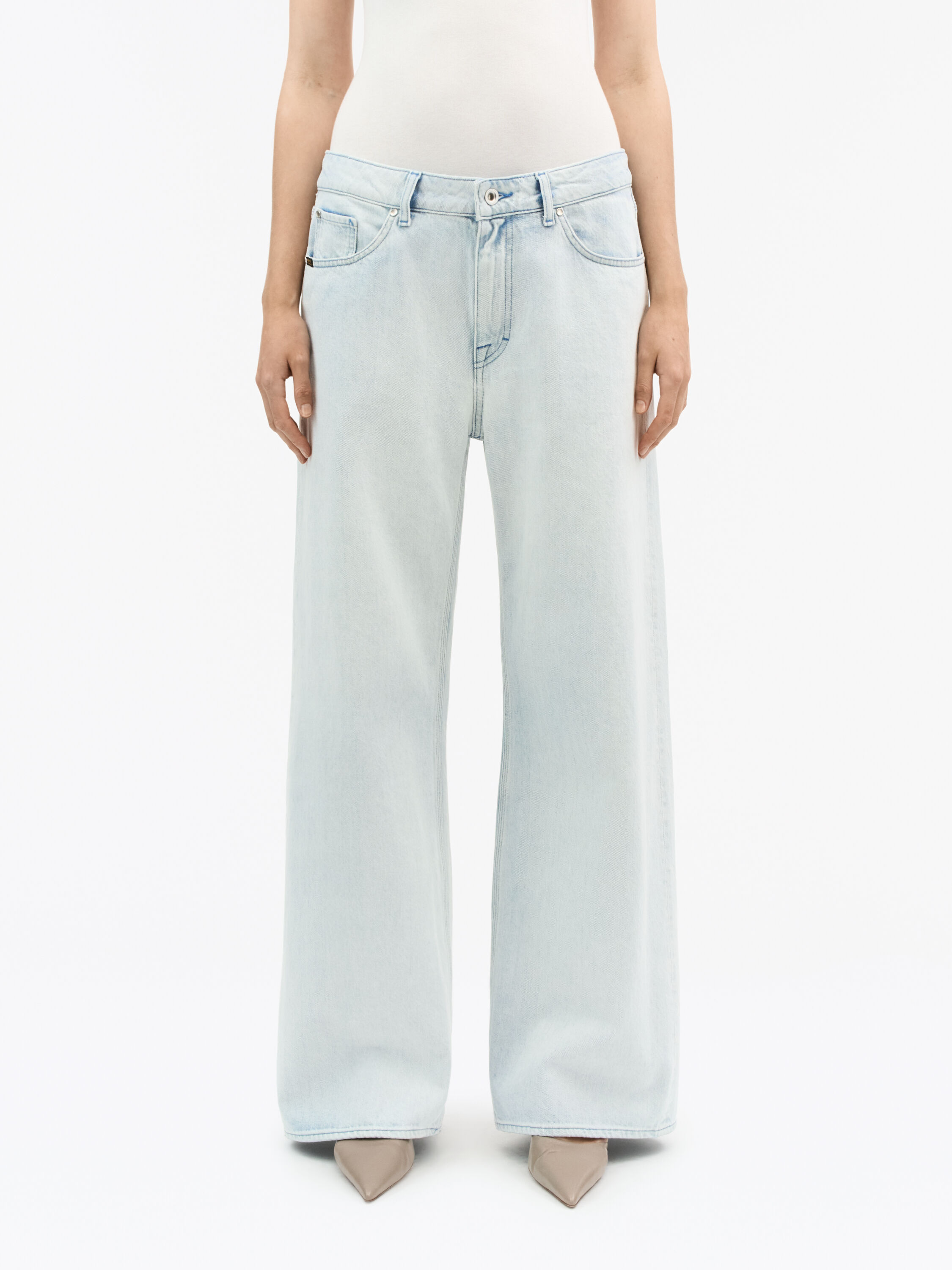 Loorna Wide Mid-rise Jeans