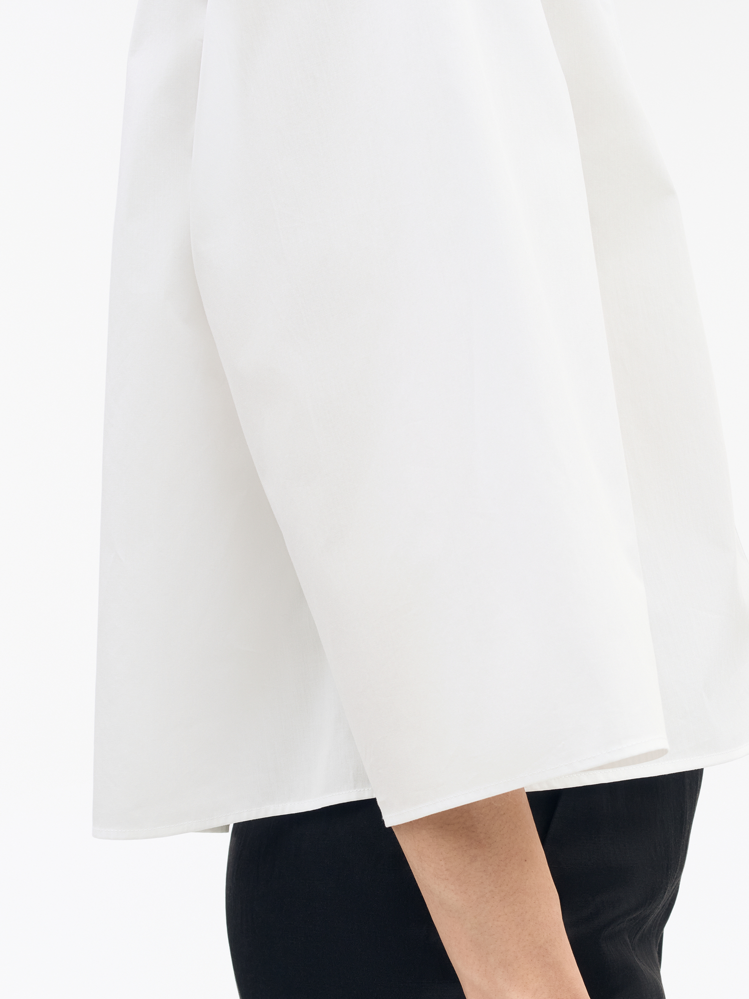 Corins Relaxed-Fit Cropped Shirt