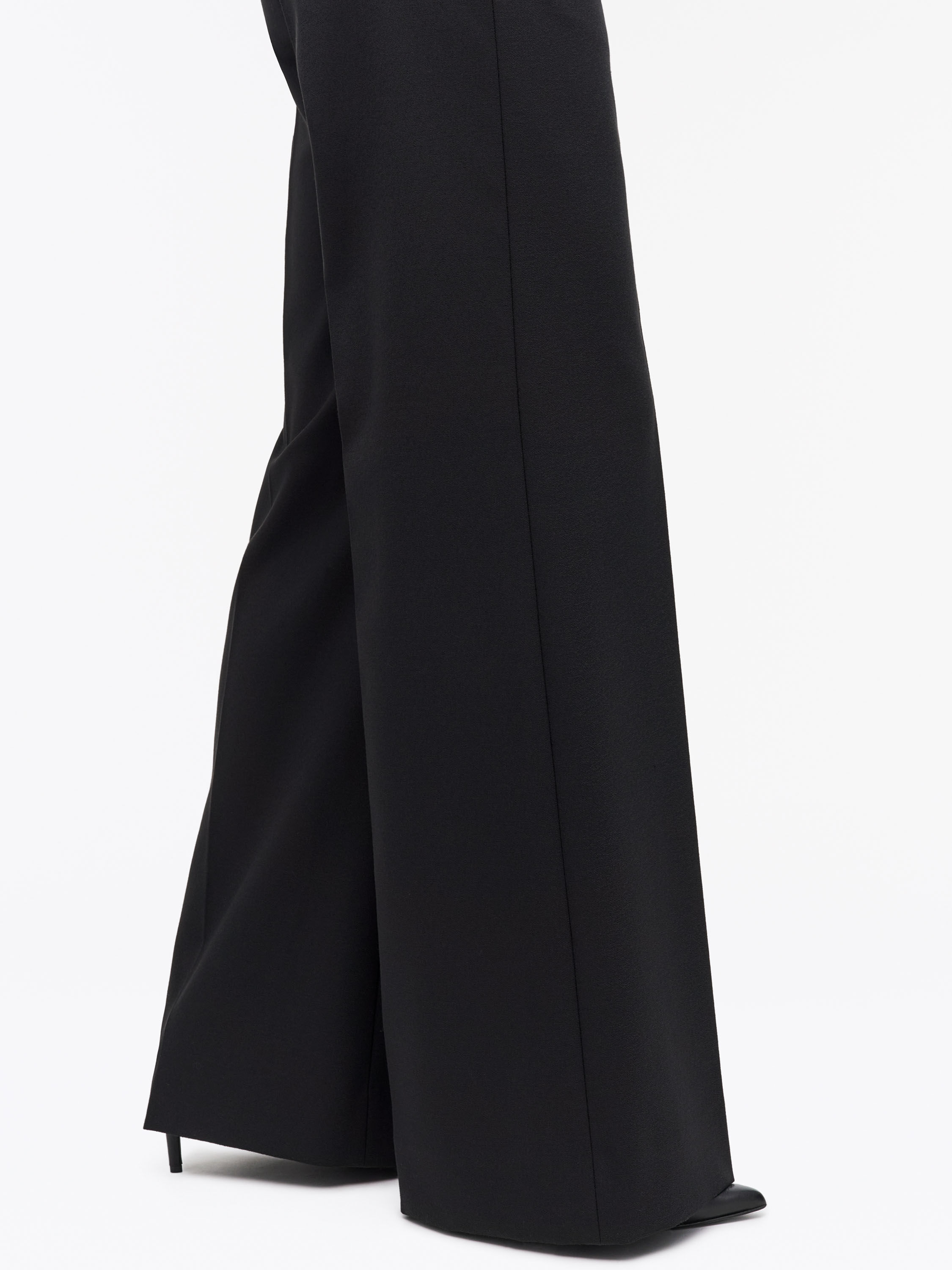 Joni Black Festive Suit