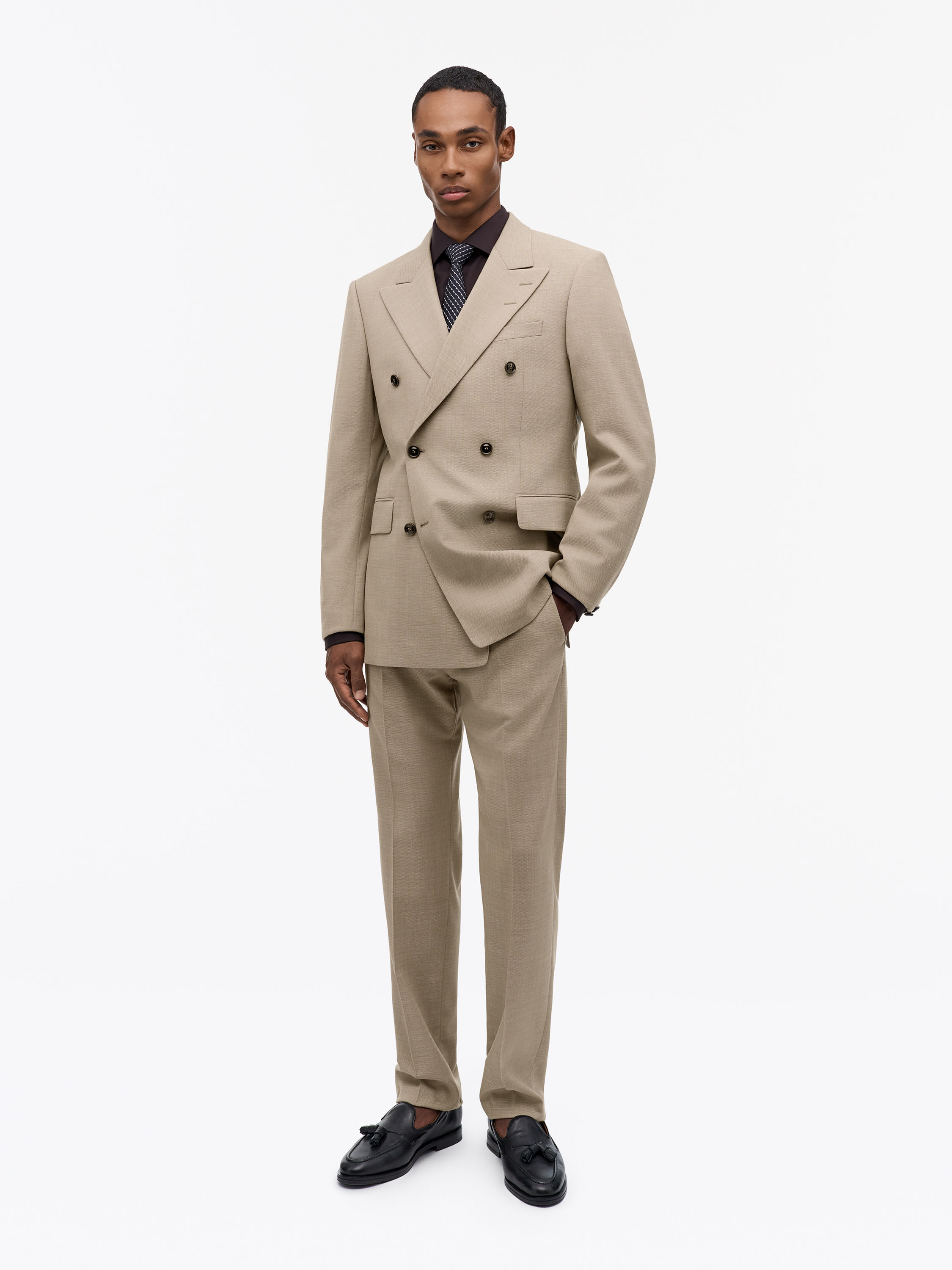 1903 DB Ivory Suit