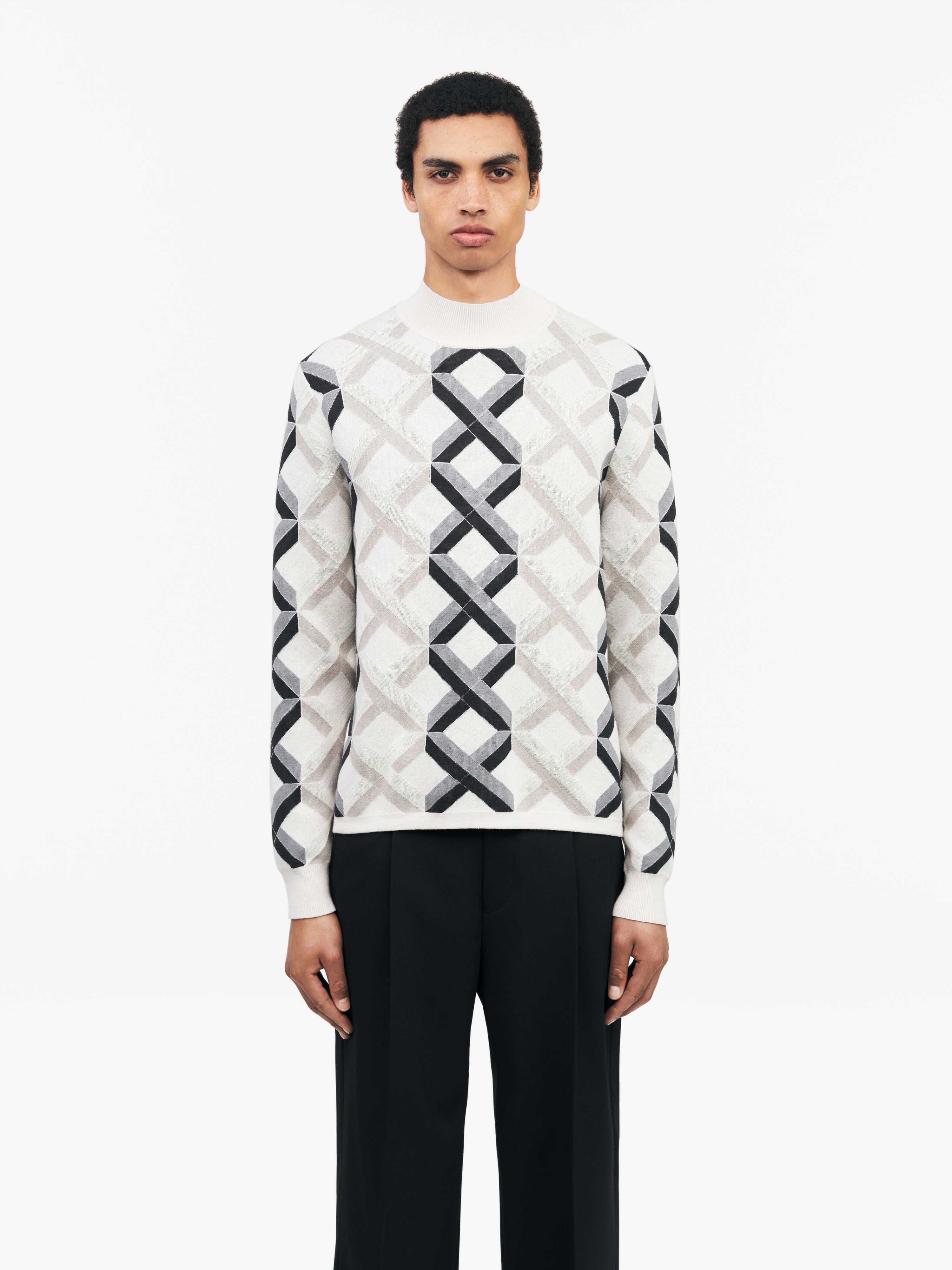 Jaycob Pullover