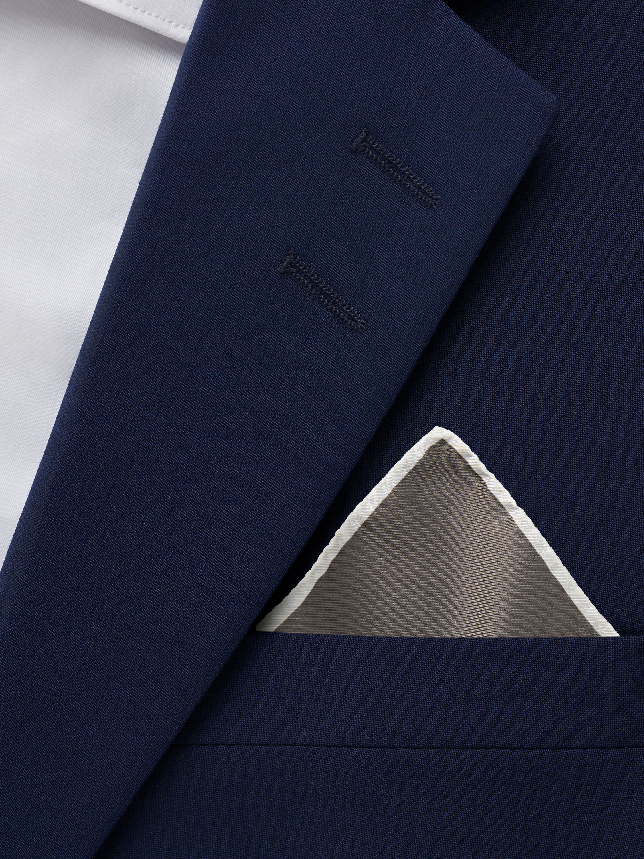 Quadra Silk Handkerchief 