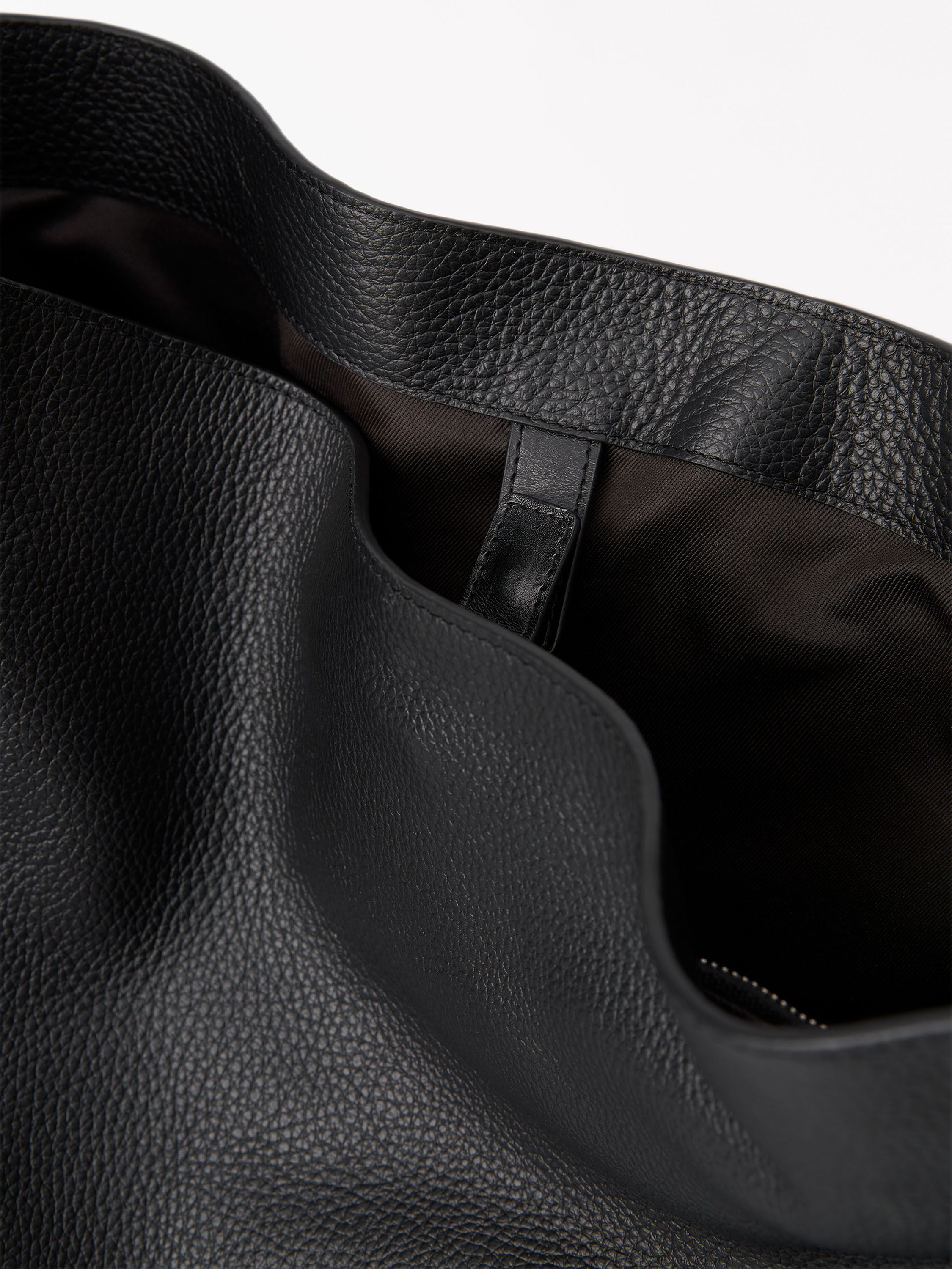 Foru Grainy Leather Bag