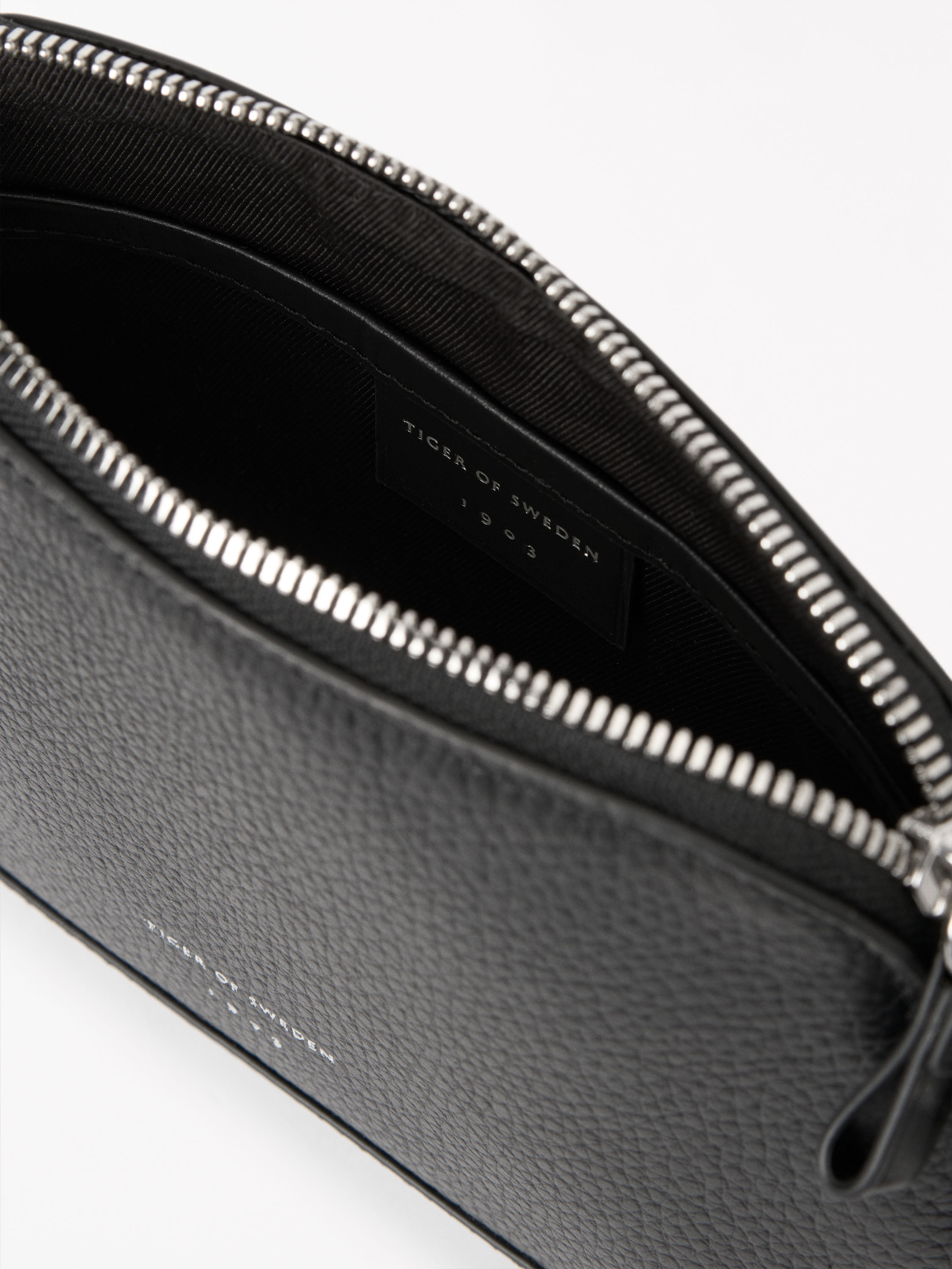 Diu Leather Day Bag
