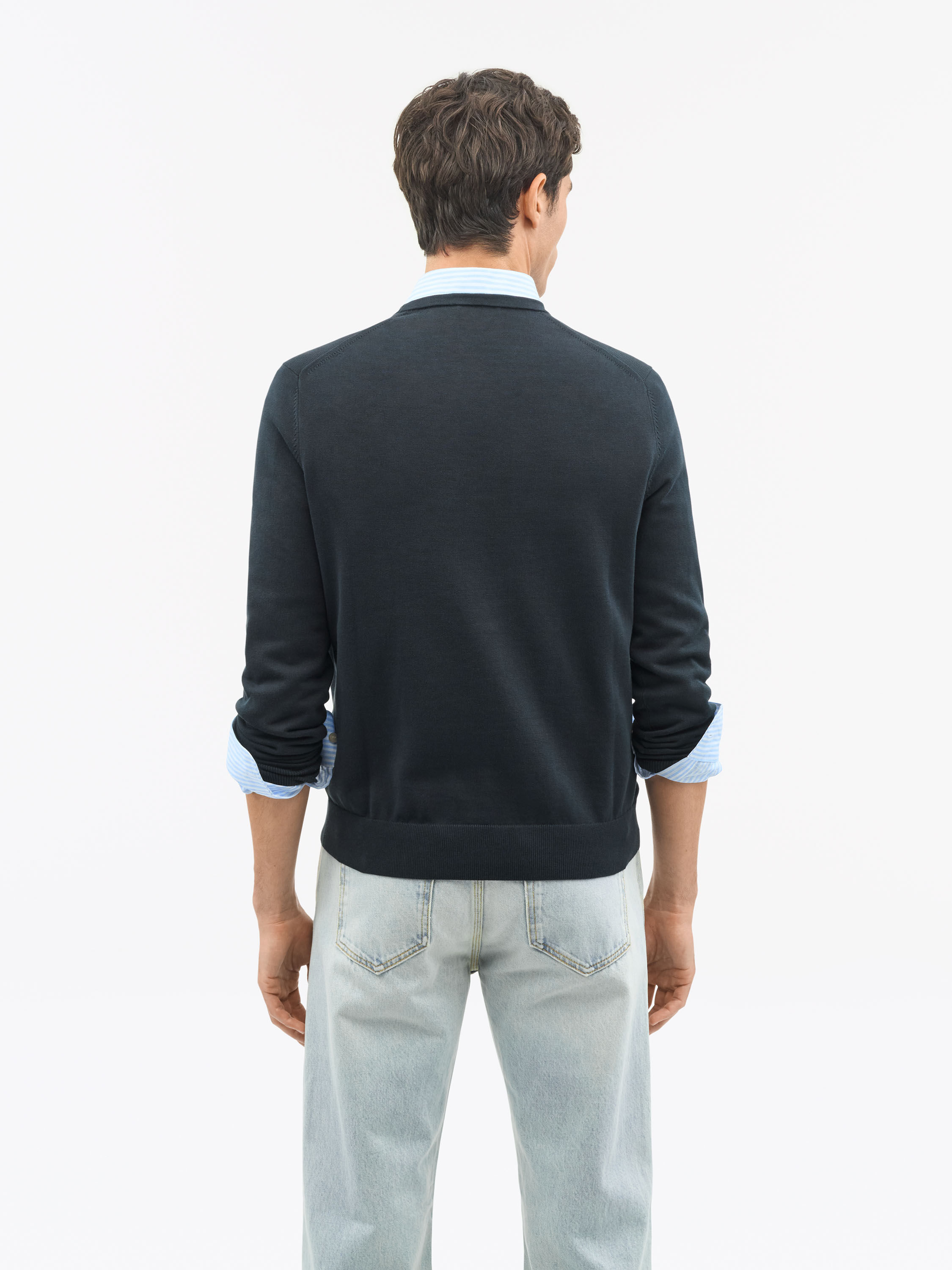 Connor C Linen Crewneck