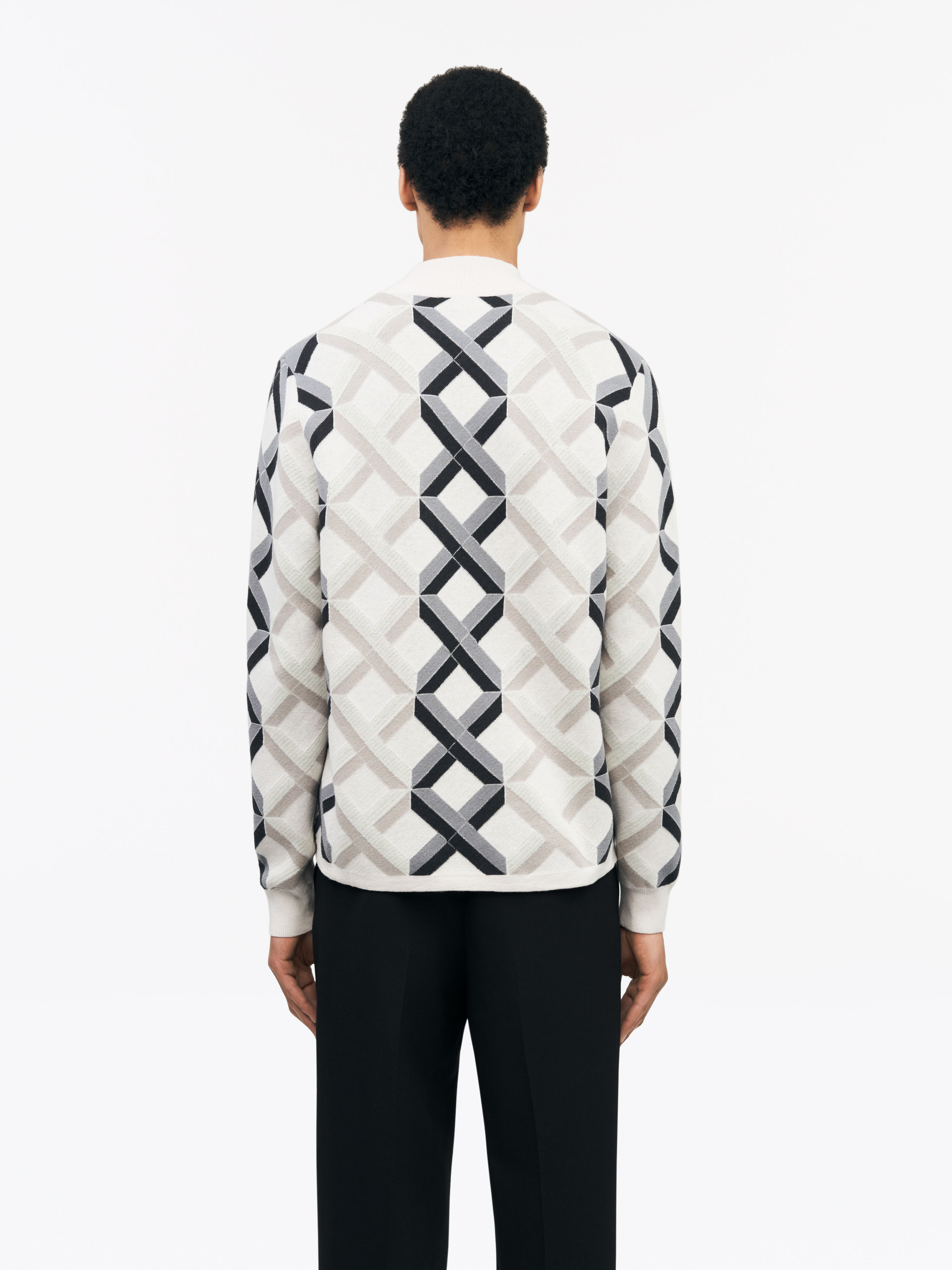 Jaycob Pullover