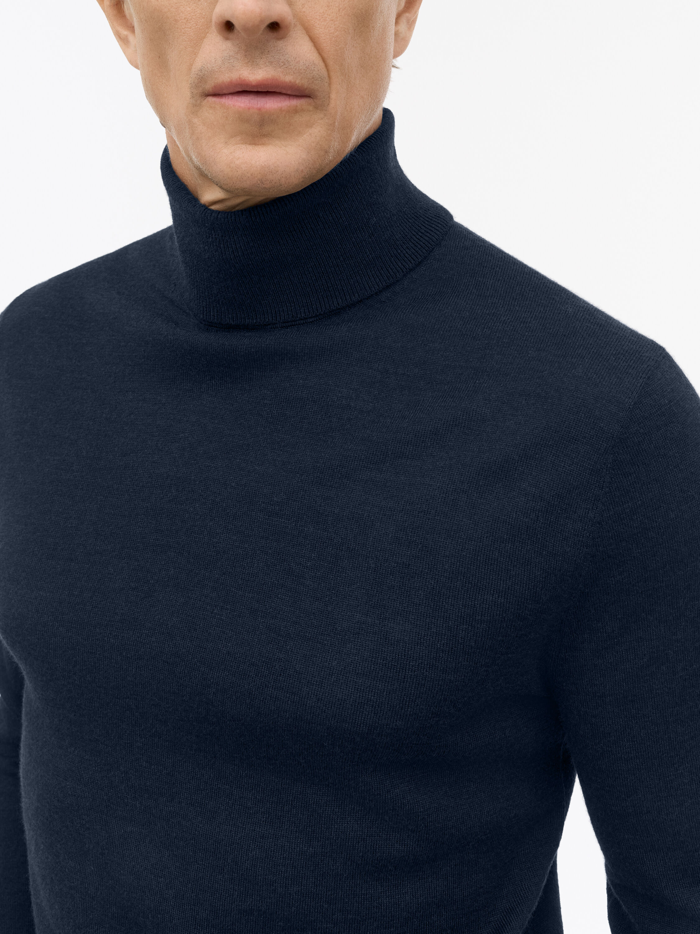 Nevile RWS Turtleneck Merino Sweater