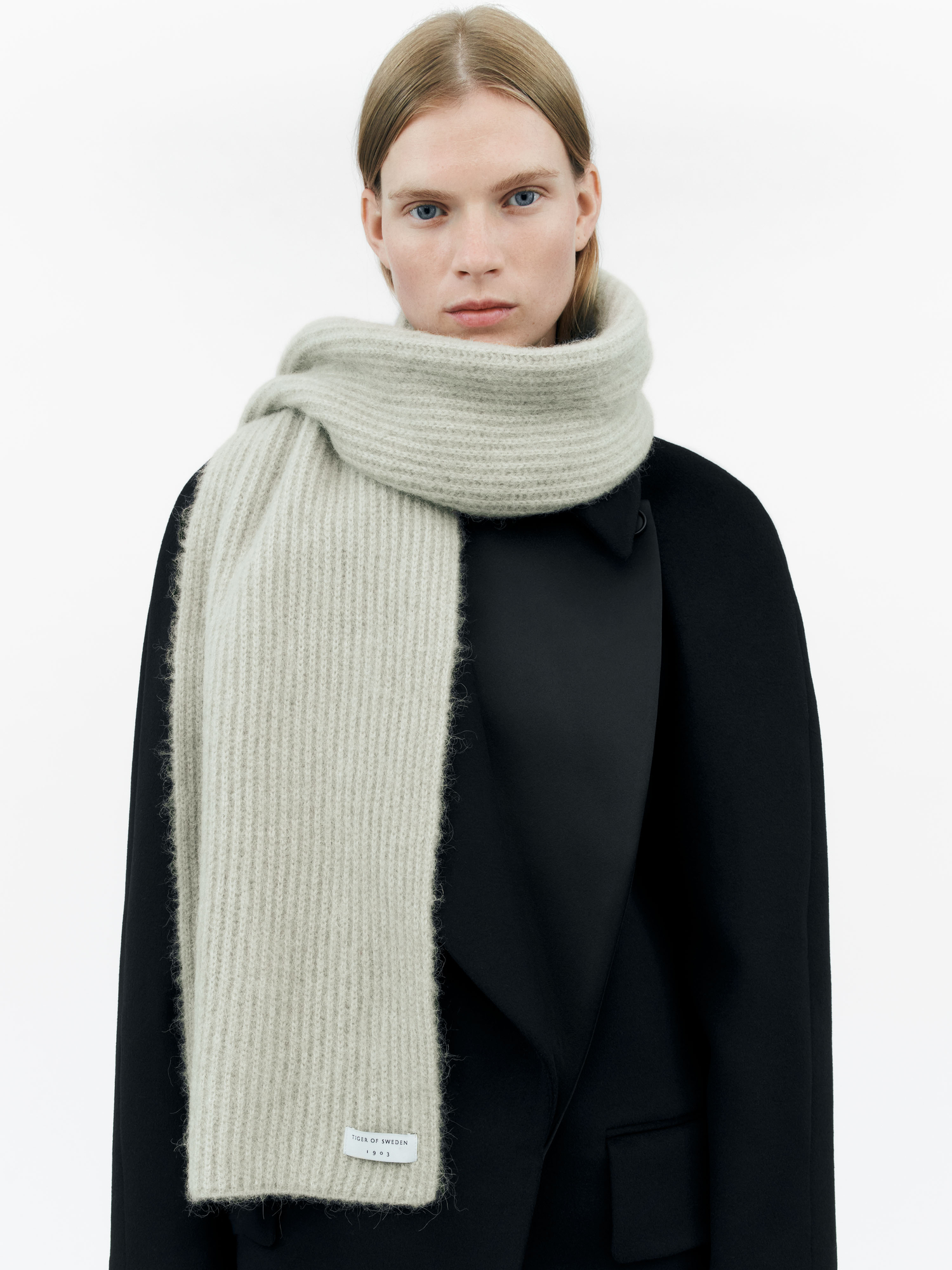 Erlinia Ribbed Scarf