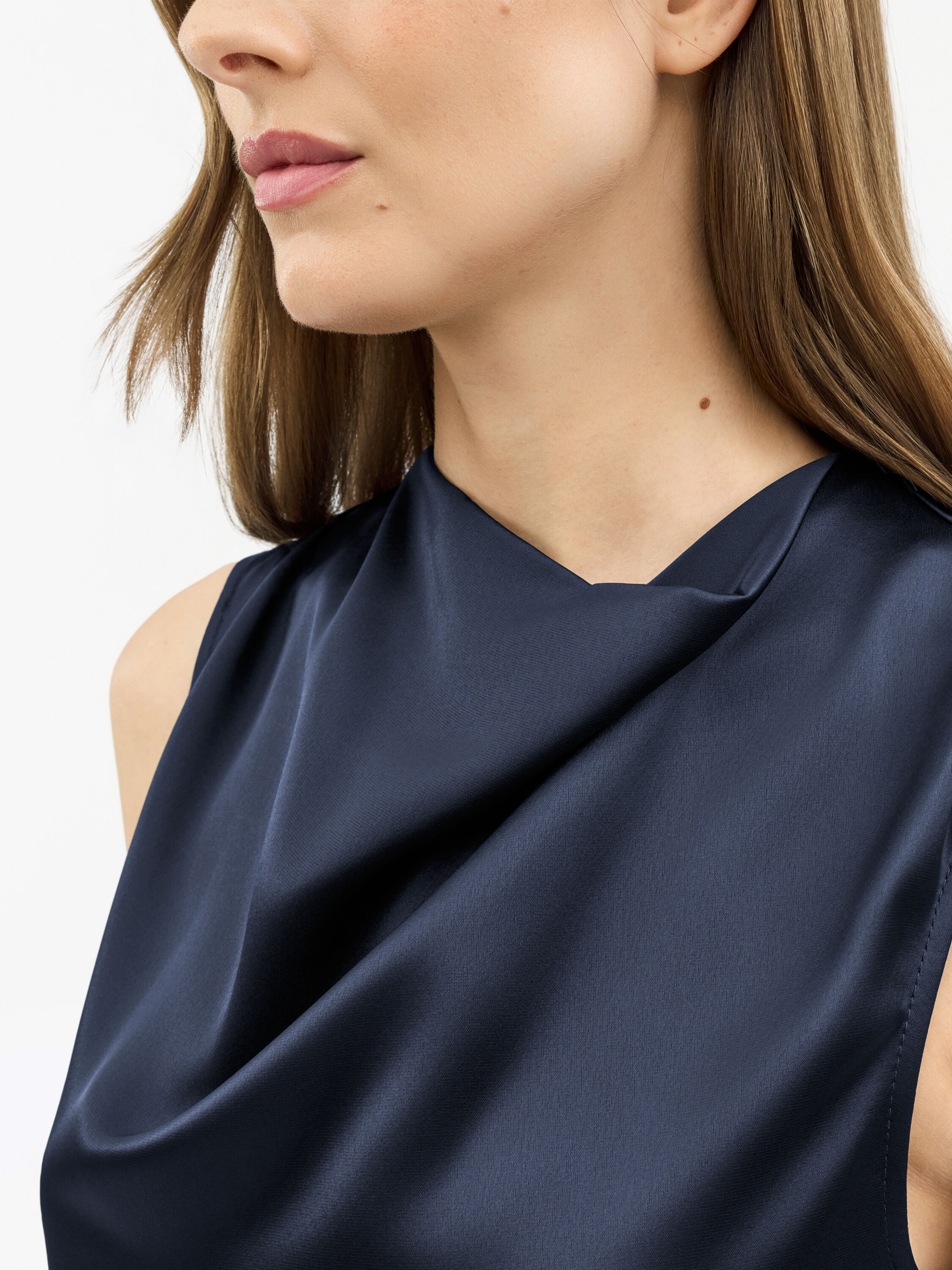 Haut Drap&eacute; en Satin Lian