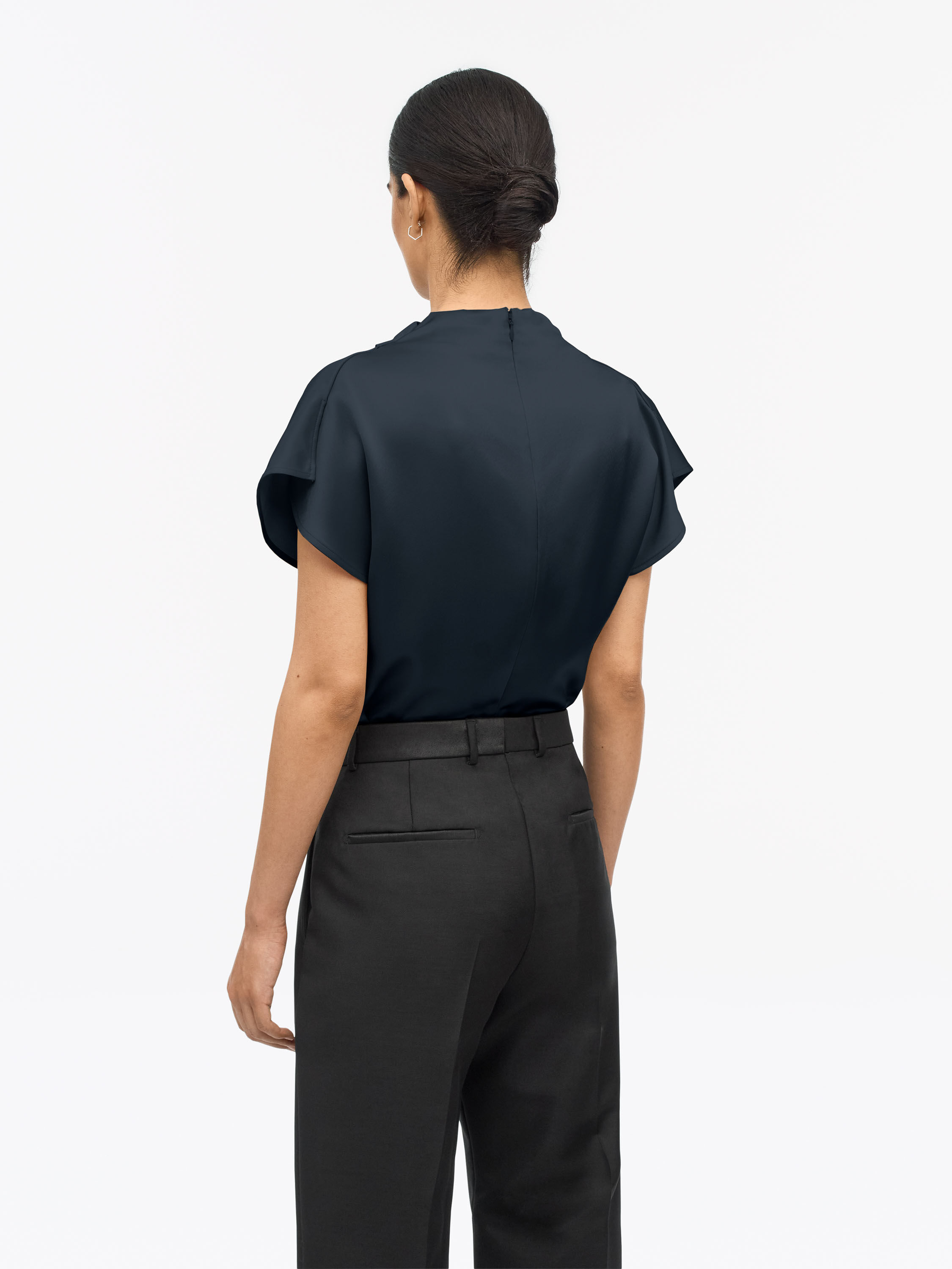 Lei Iridescent Festive Blouse