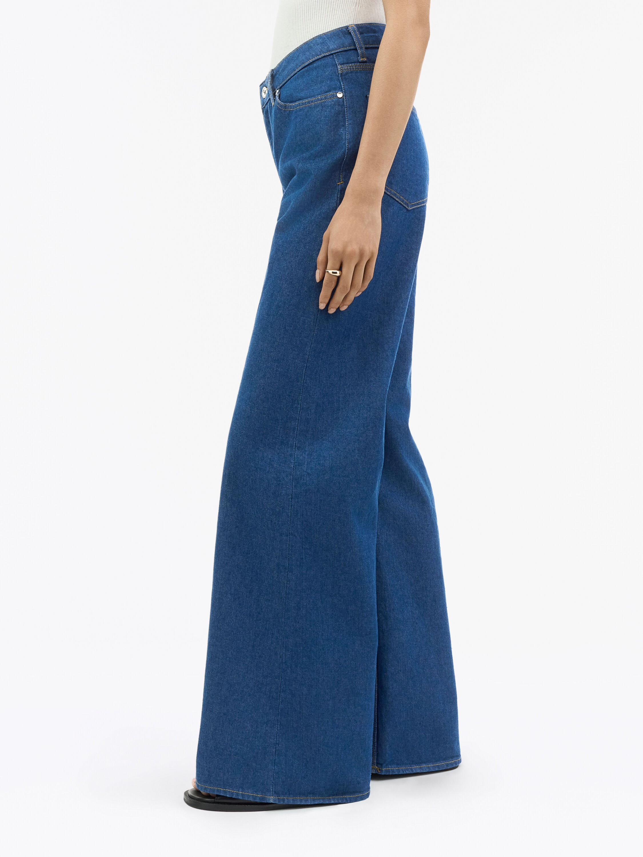 Kinne Mullion Loose Fit Jeans