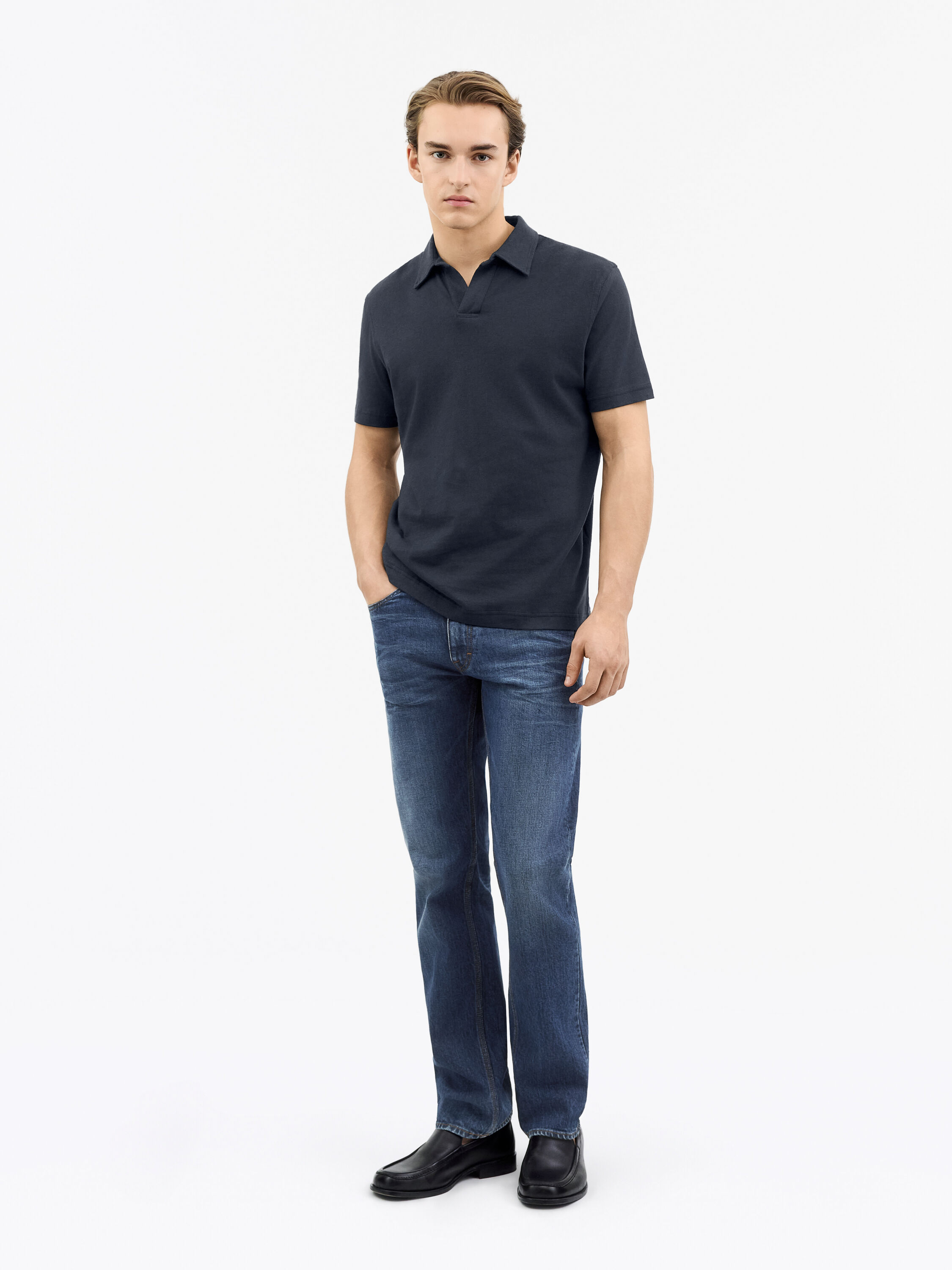 Des Compress Slim-Fit Jeans