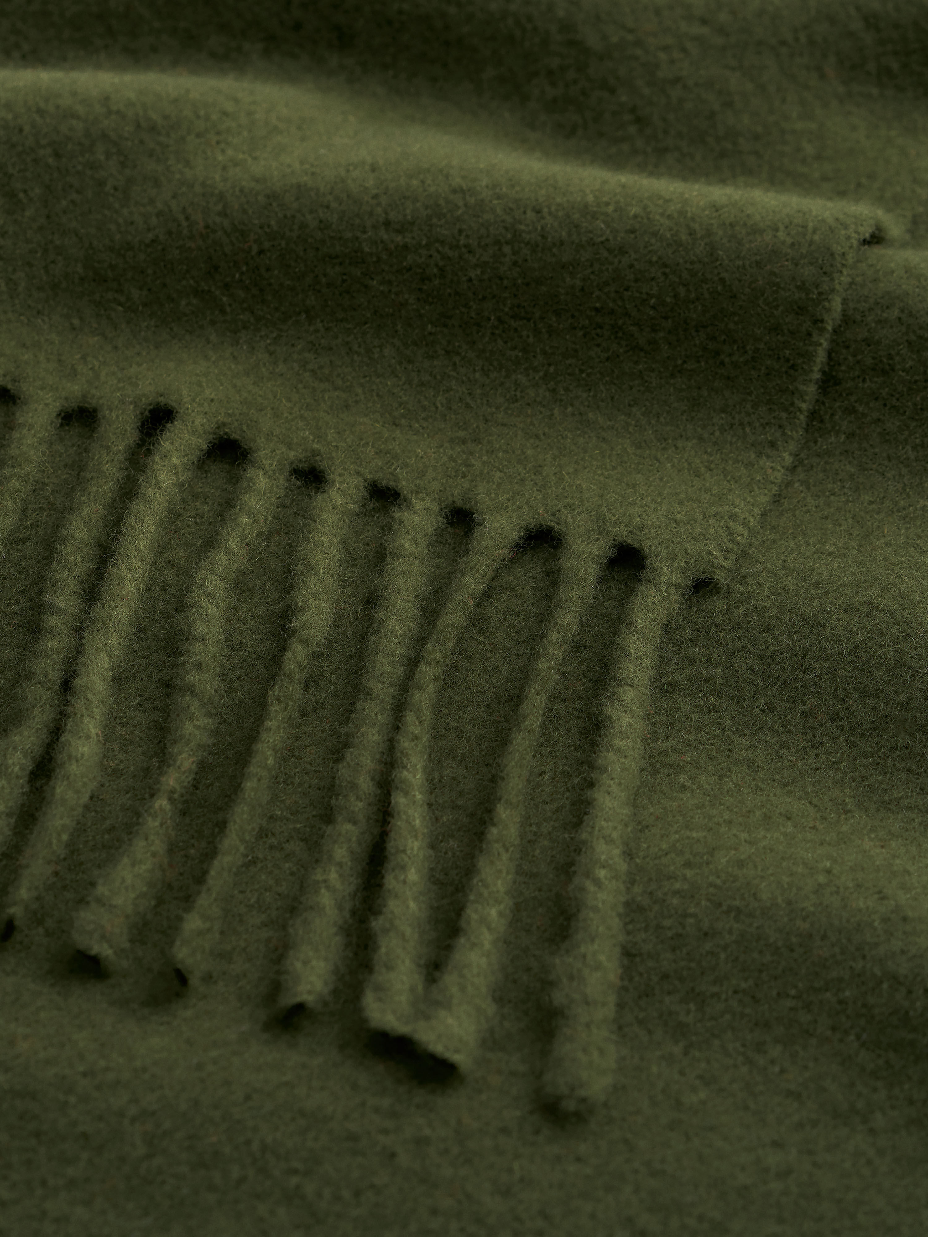 Sylan Classic Wool Scarf