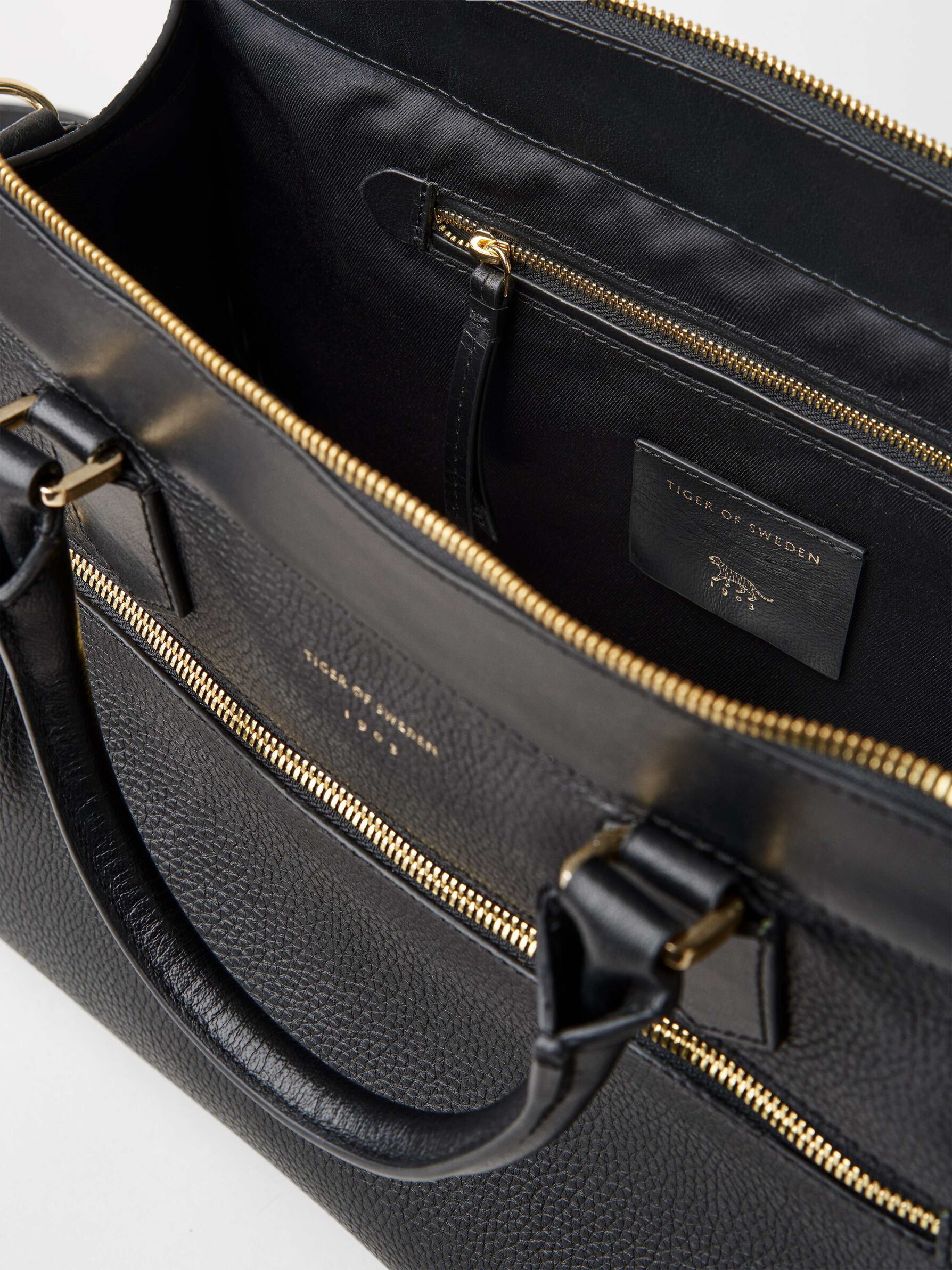 Zelea Leather Bag
