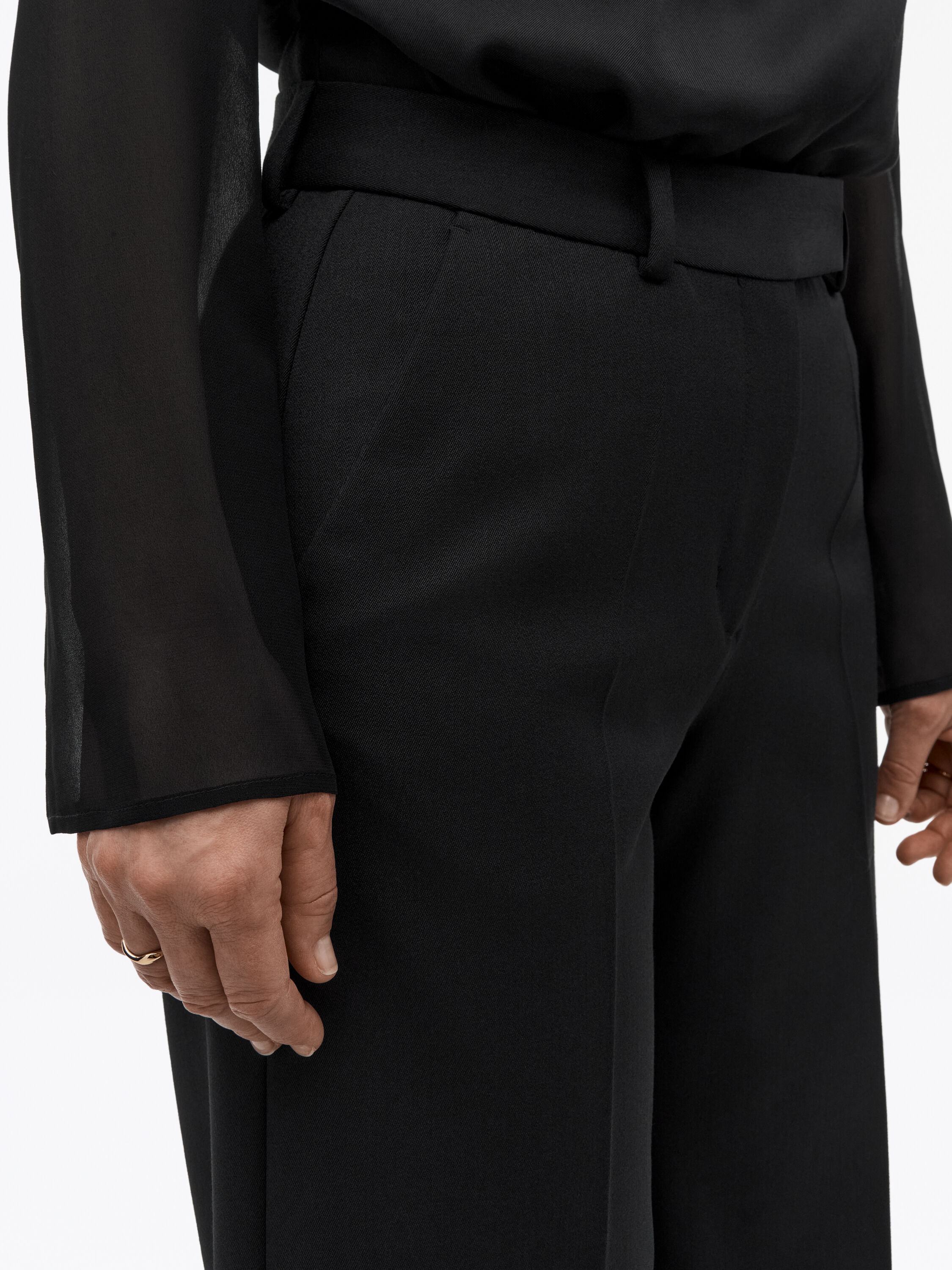 Hedvi Modern Flared Trousers