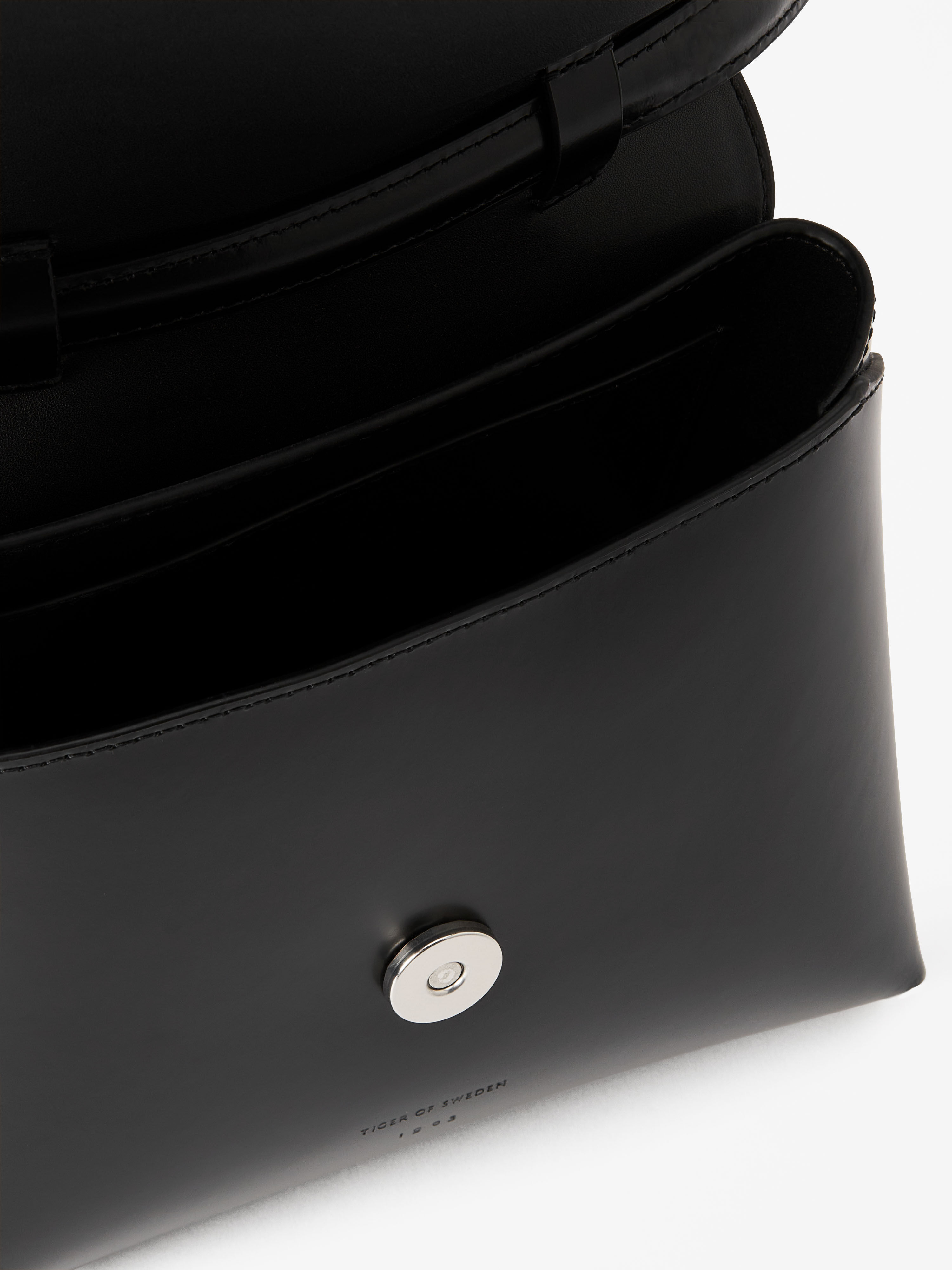 Madlen Elegant Shoulder Bag