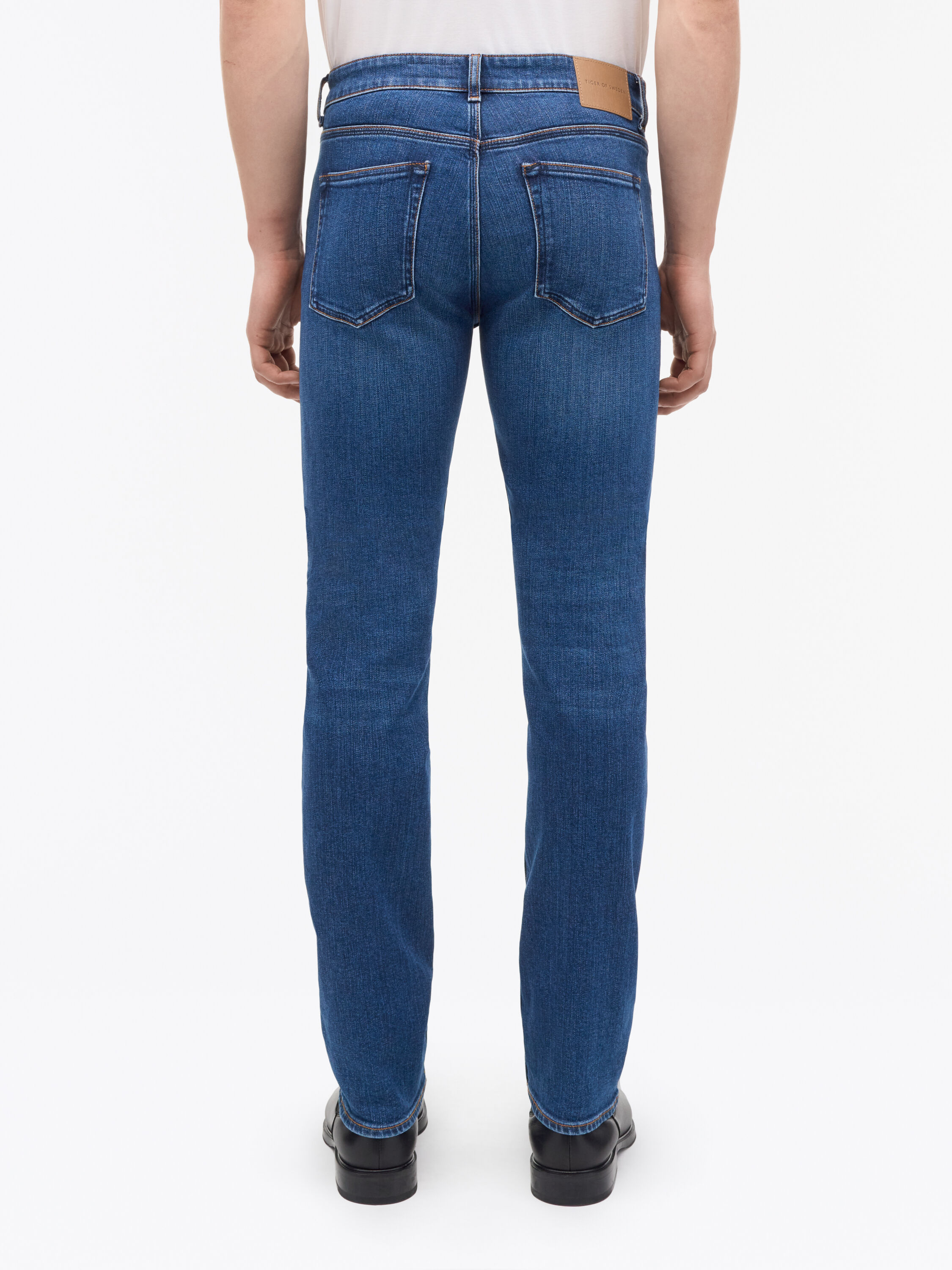 Des Garden Slim-Straight Jeans