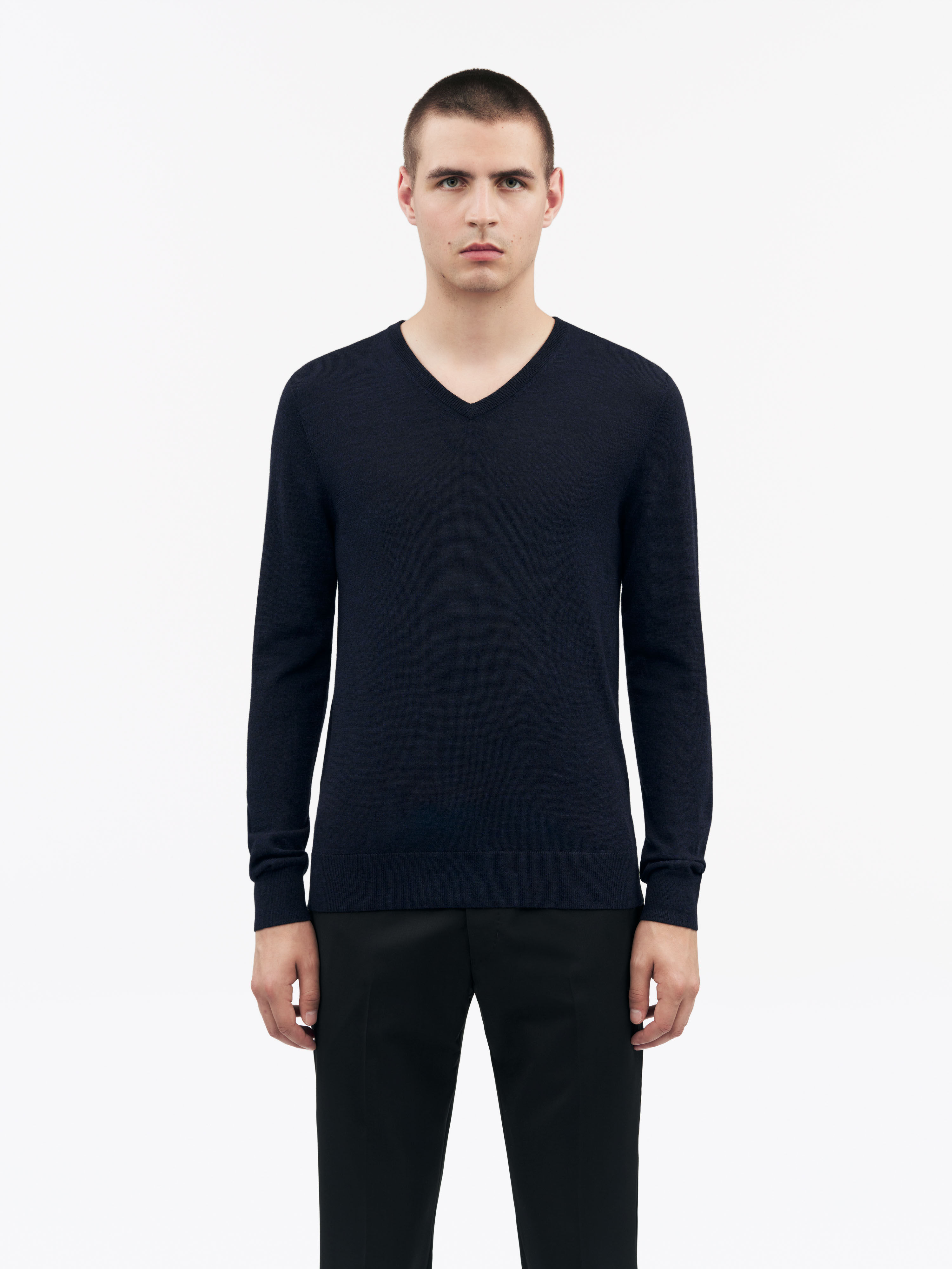 Rael V-Neck Pullover