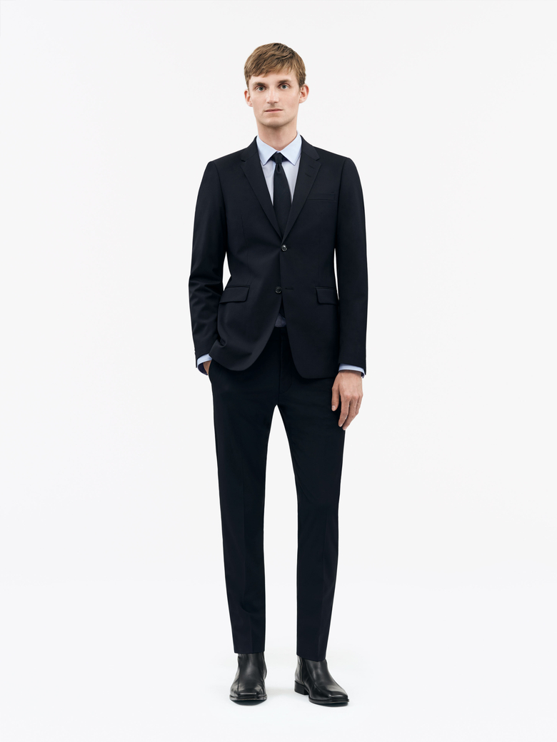 Jerretts suit in navy