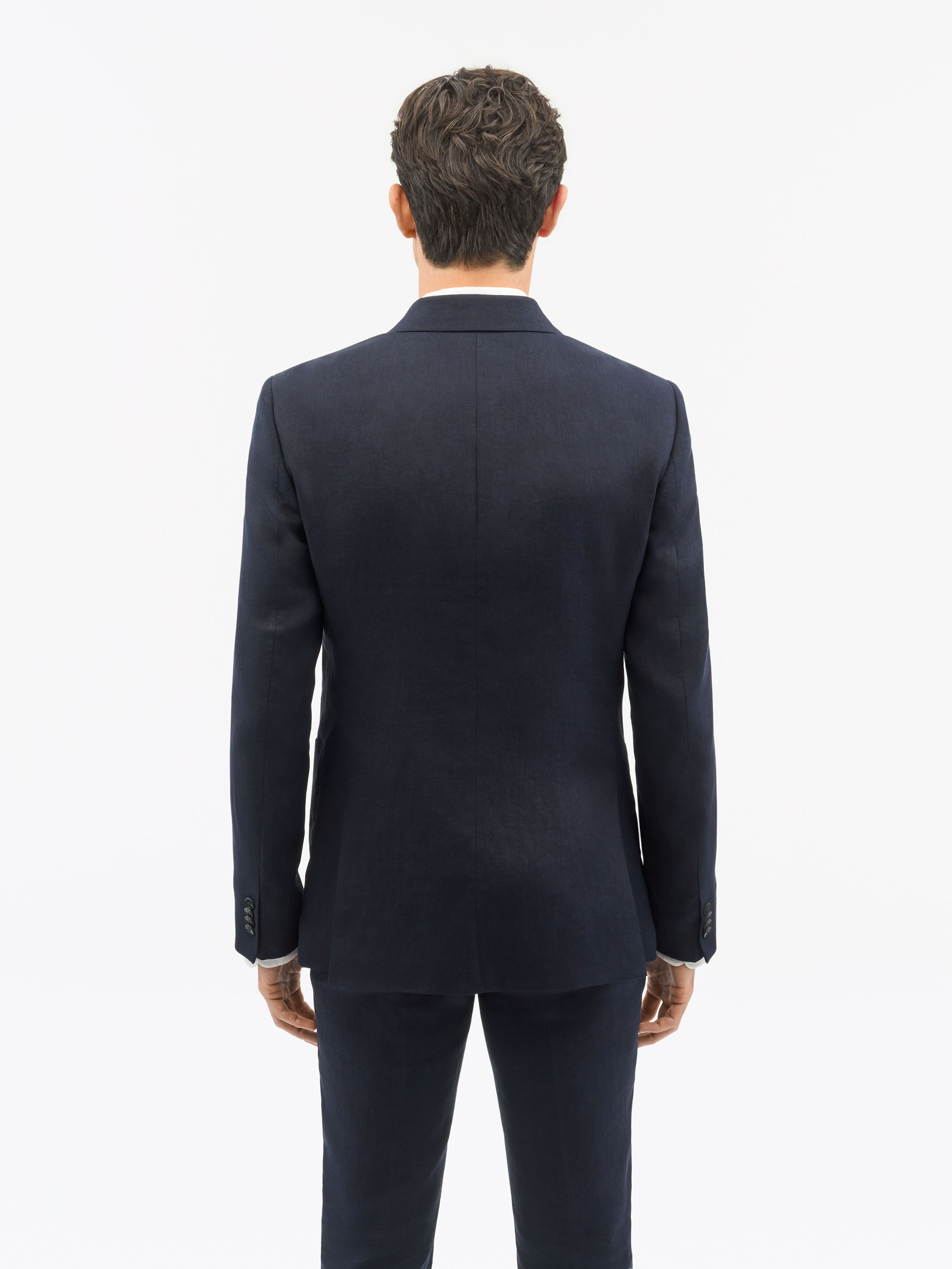 Man in navy blue Joachim suit