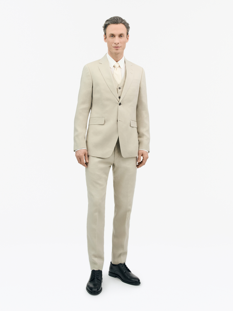 Justin suit in beige
